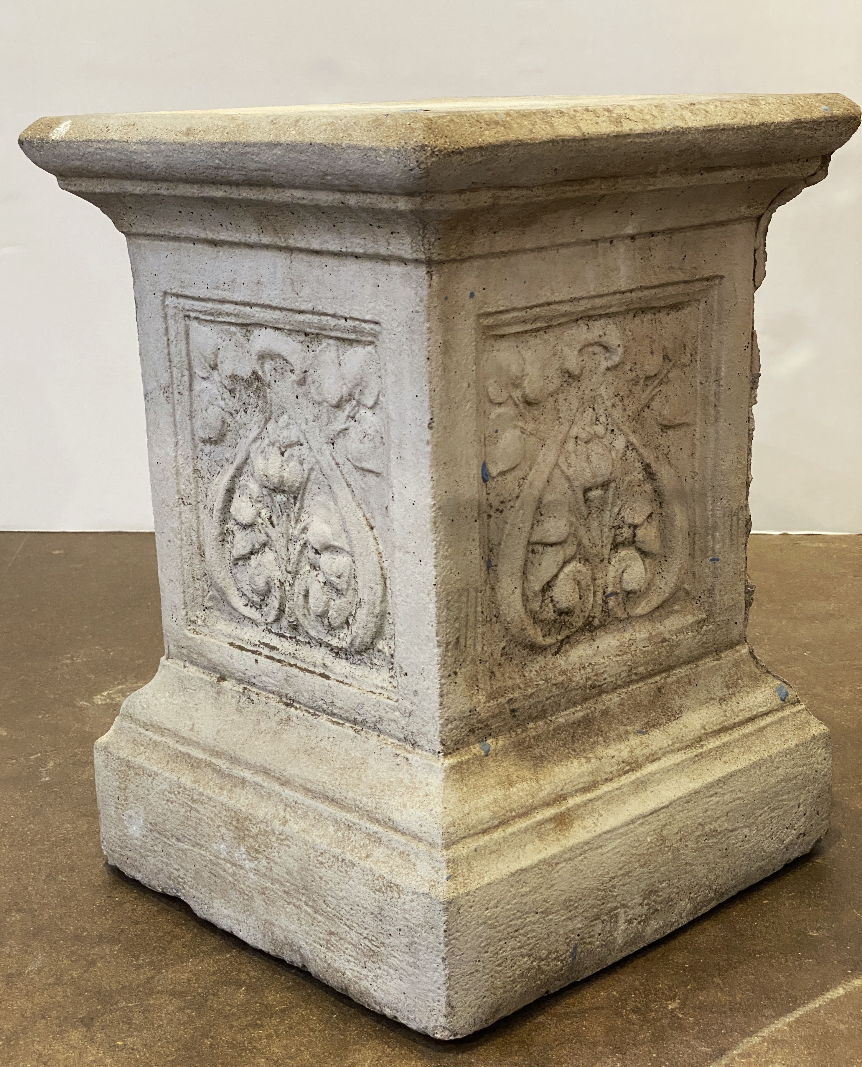 ee718_square_plinth_base_15_copy