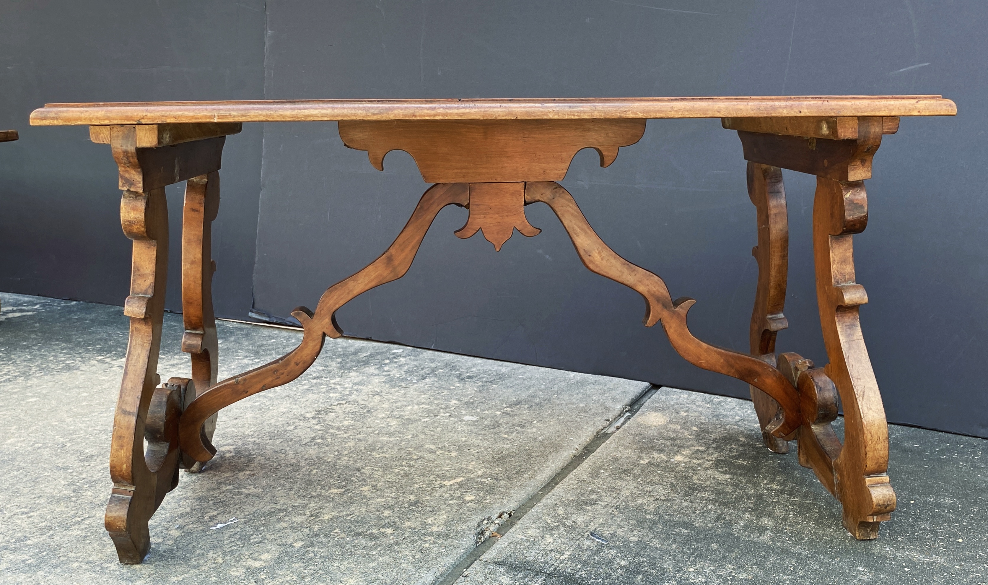 ff000_walnut_table_22_copy