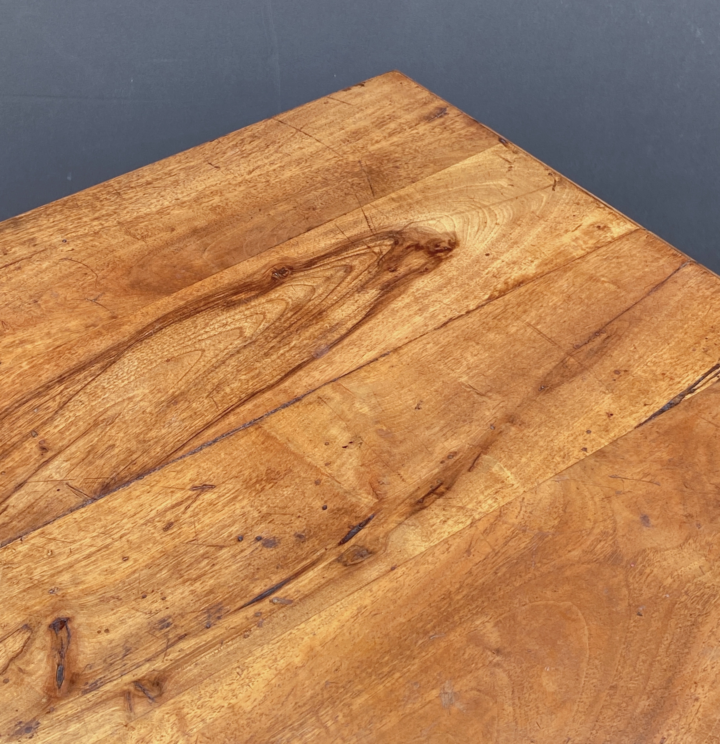 ff000_walnut_table_26_copy