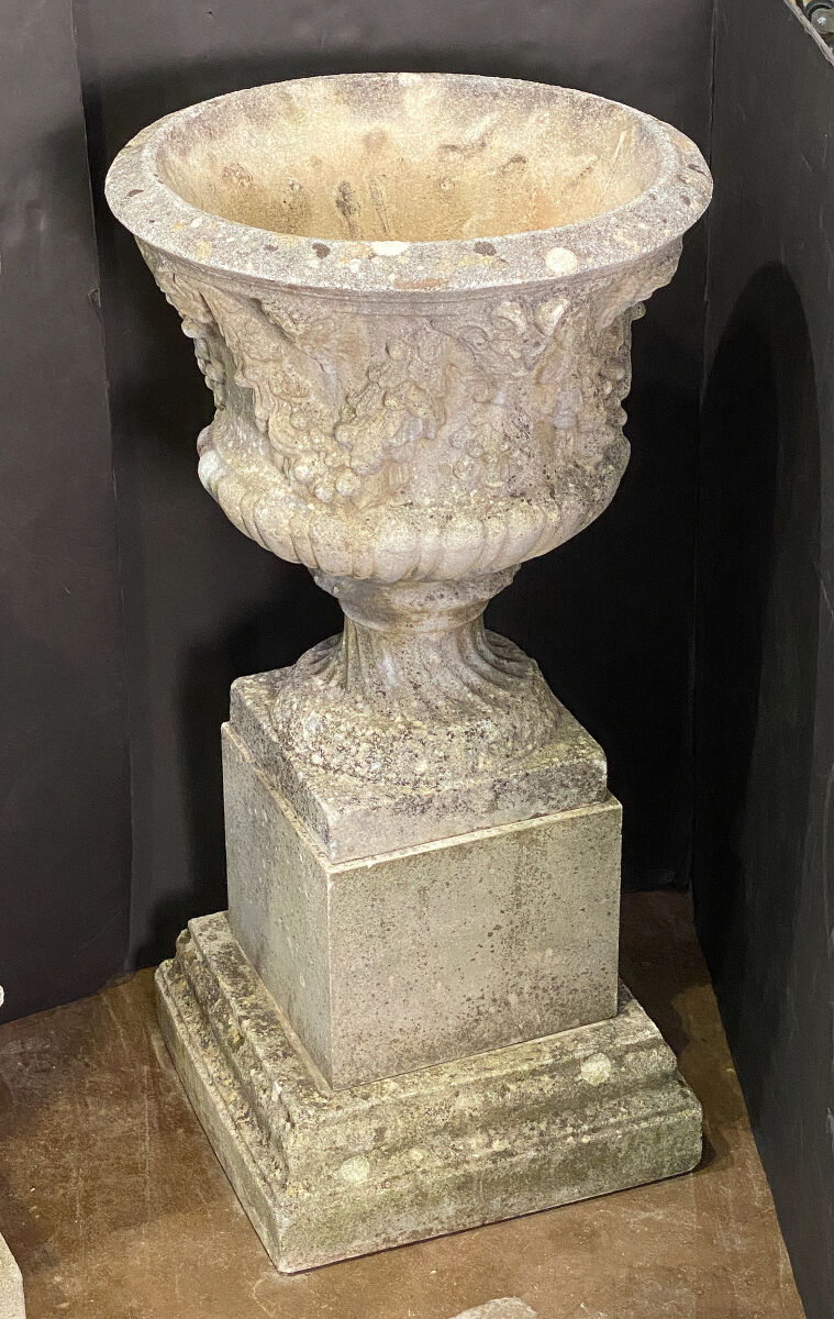 ff022_reconstituted_stone_campana_urn_on_pedestal__13
