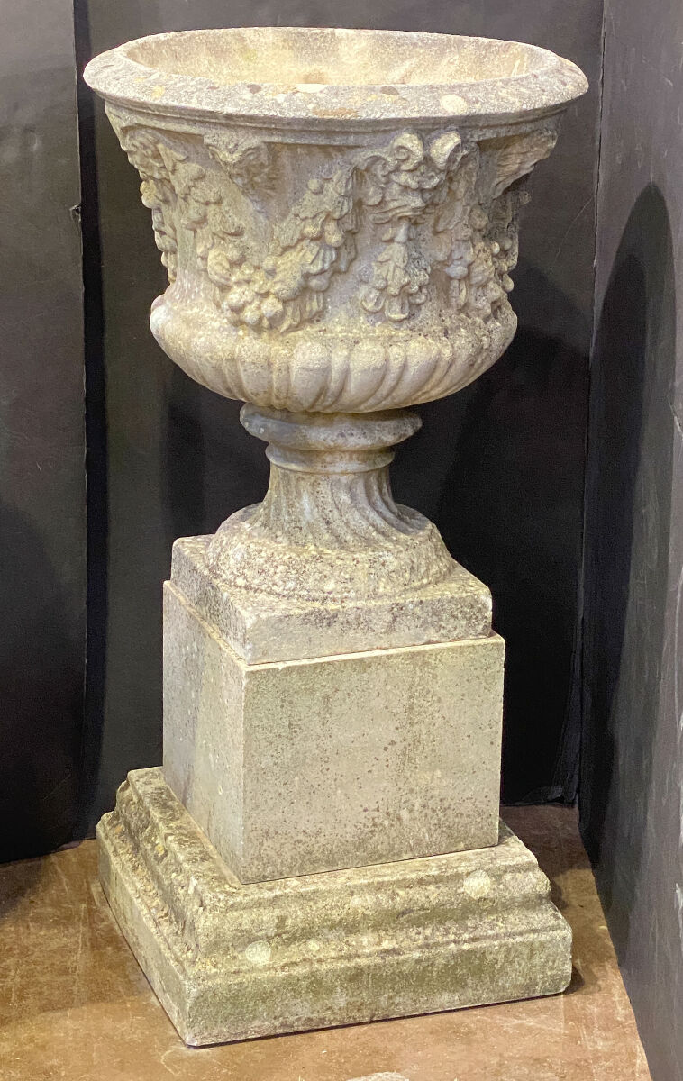 ff022_reconstituted_stone_campana_urn_on_pedestal__7