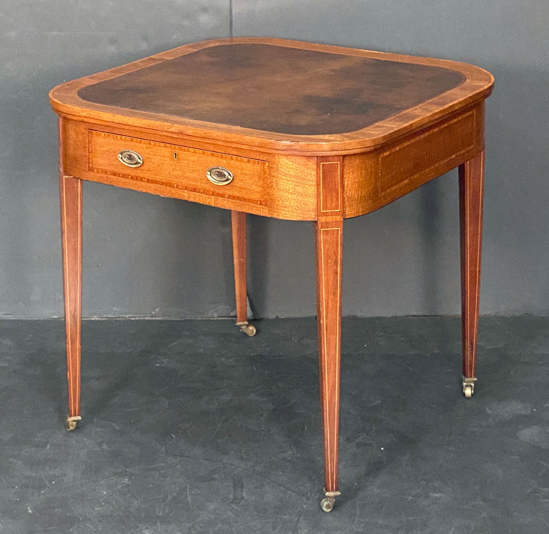 ff028_-_english_desk_with_leather_top_29