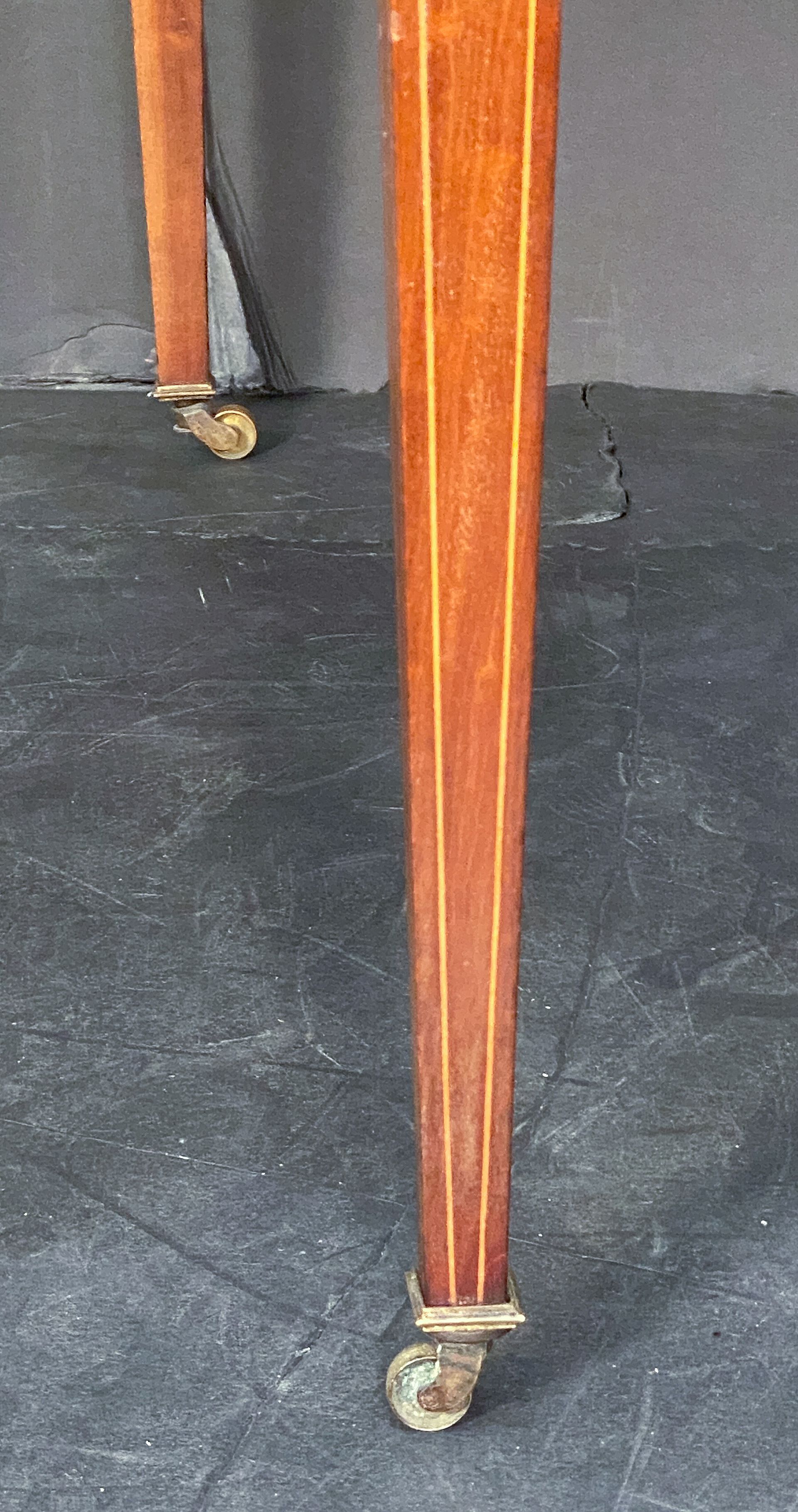 ff028_-_english_desk_with_leather_top_36