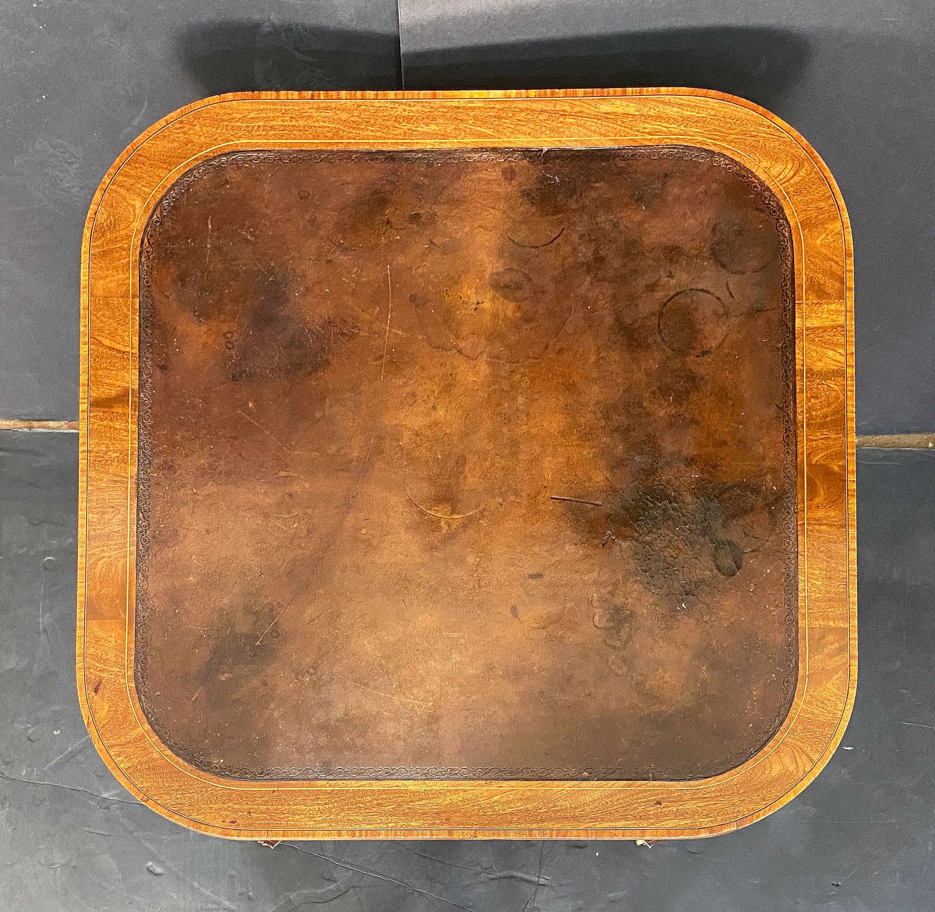 ff028_-_english_desk_with_leather_top_57