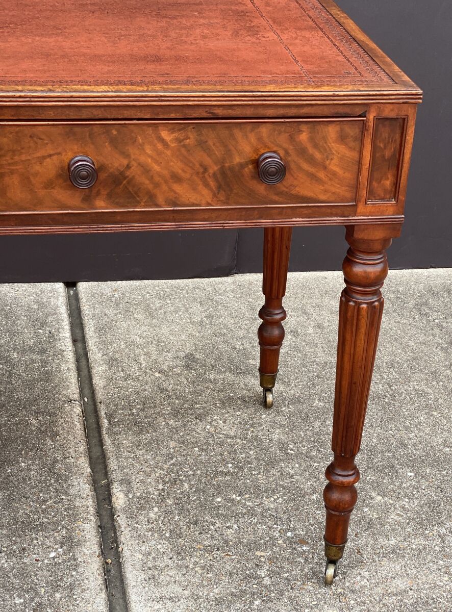ff041_regency_mahogany_2-drawer_writing_table_with_leather_top_5