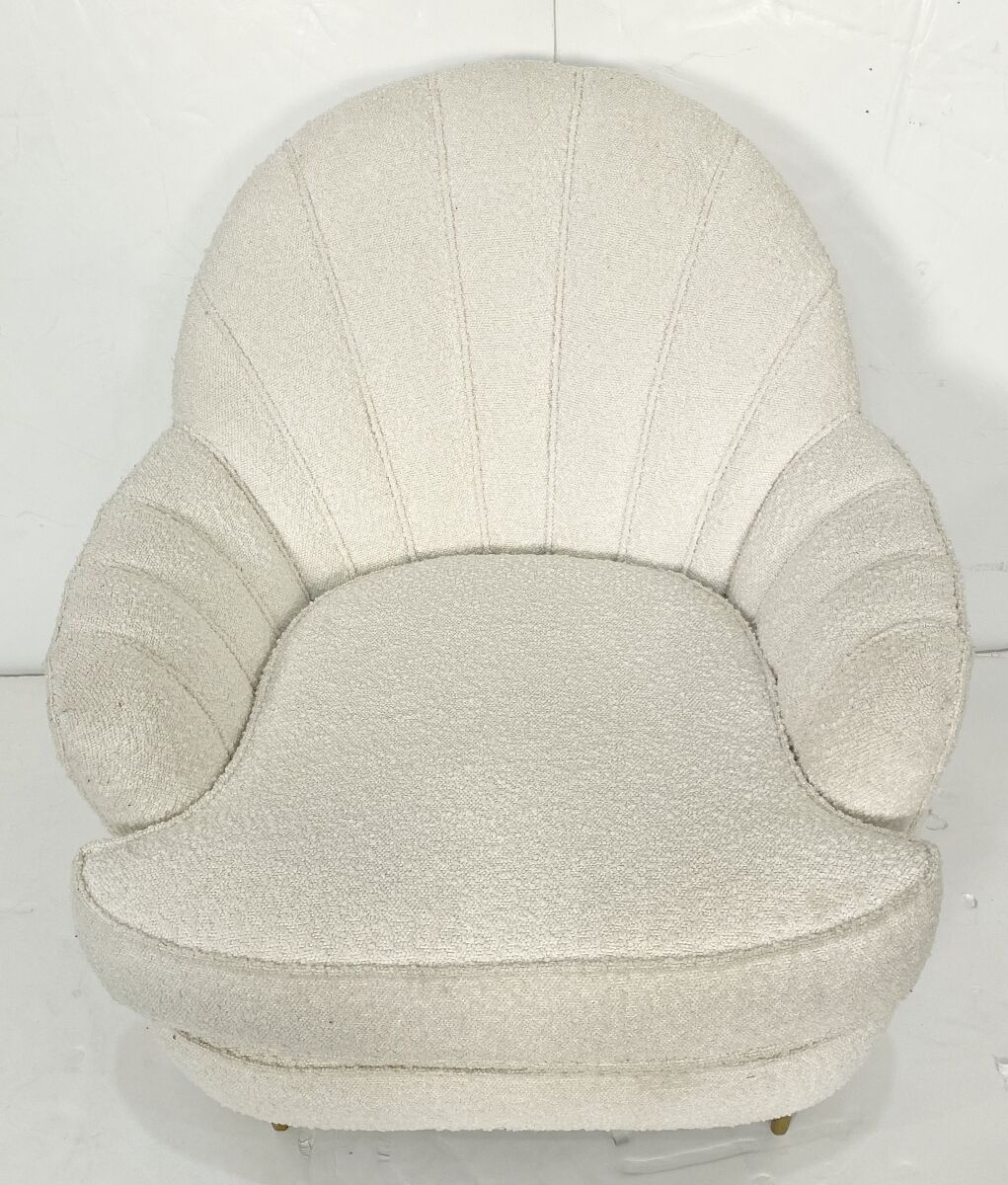 Fan back upholstered chair clearance
