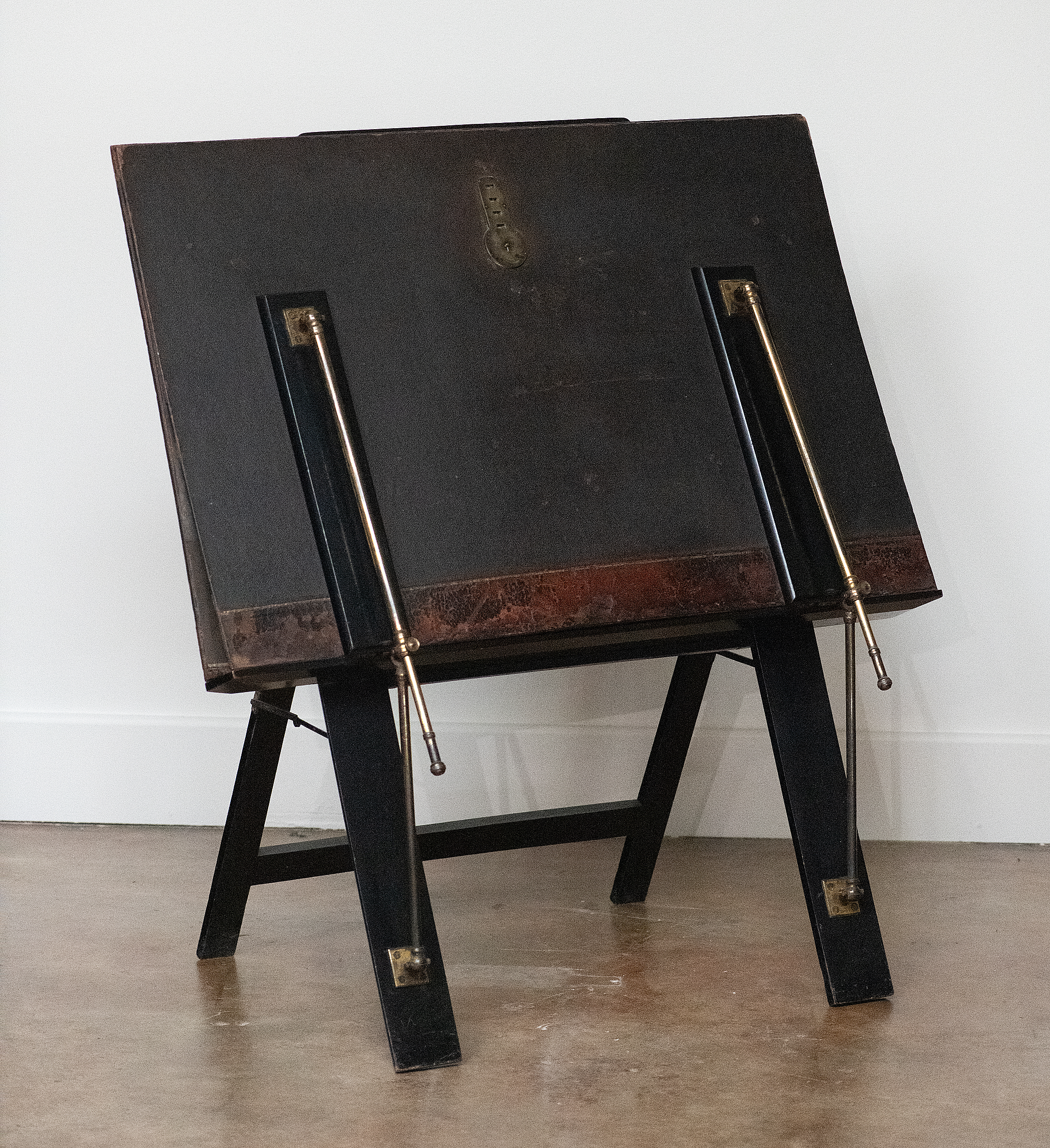 ff099_mahogany_folio_stand_by_bunyard_of_london_01_l_e_a_d