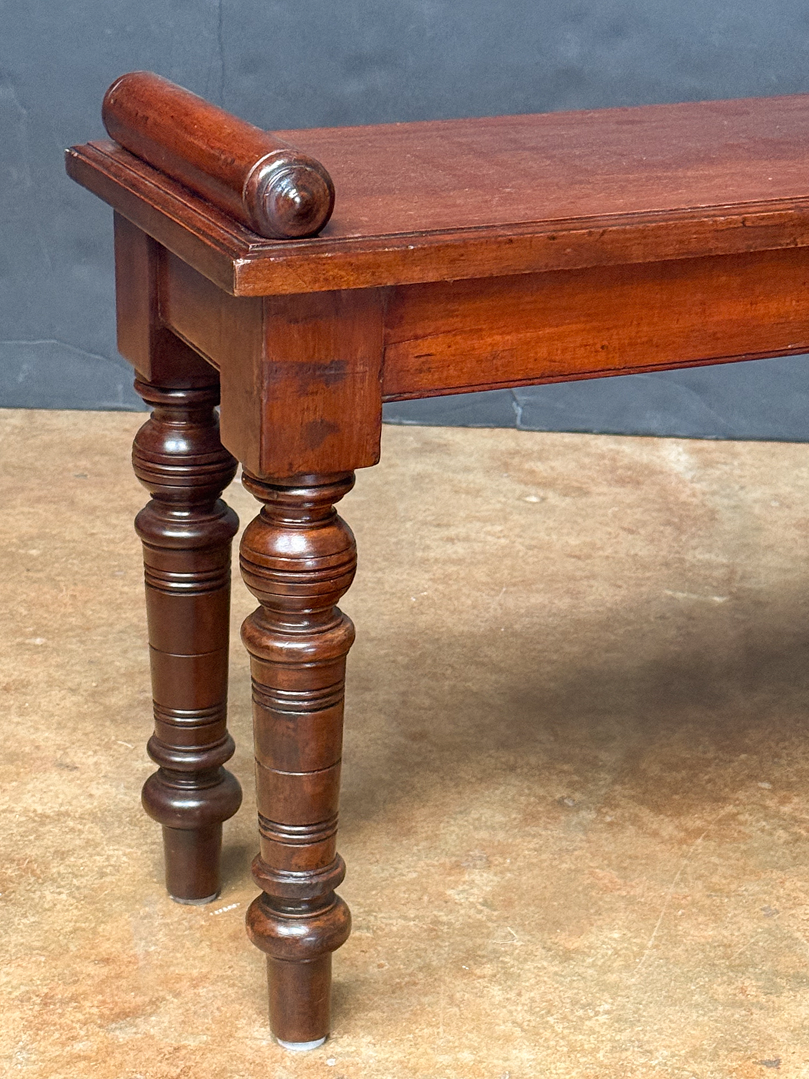 ff122_edwardian_hall_bench_005