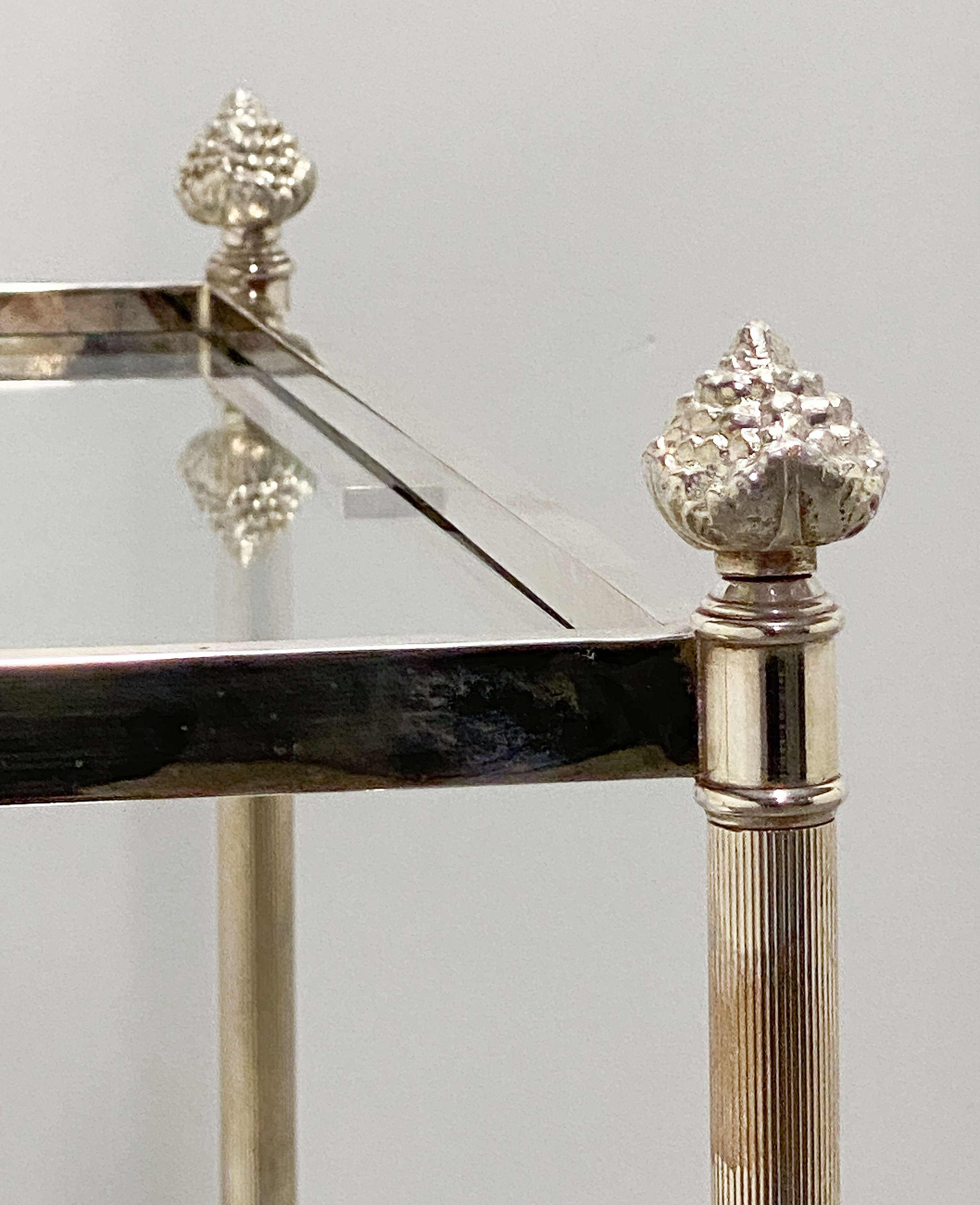 ff173_glass_tables_54