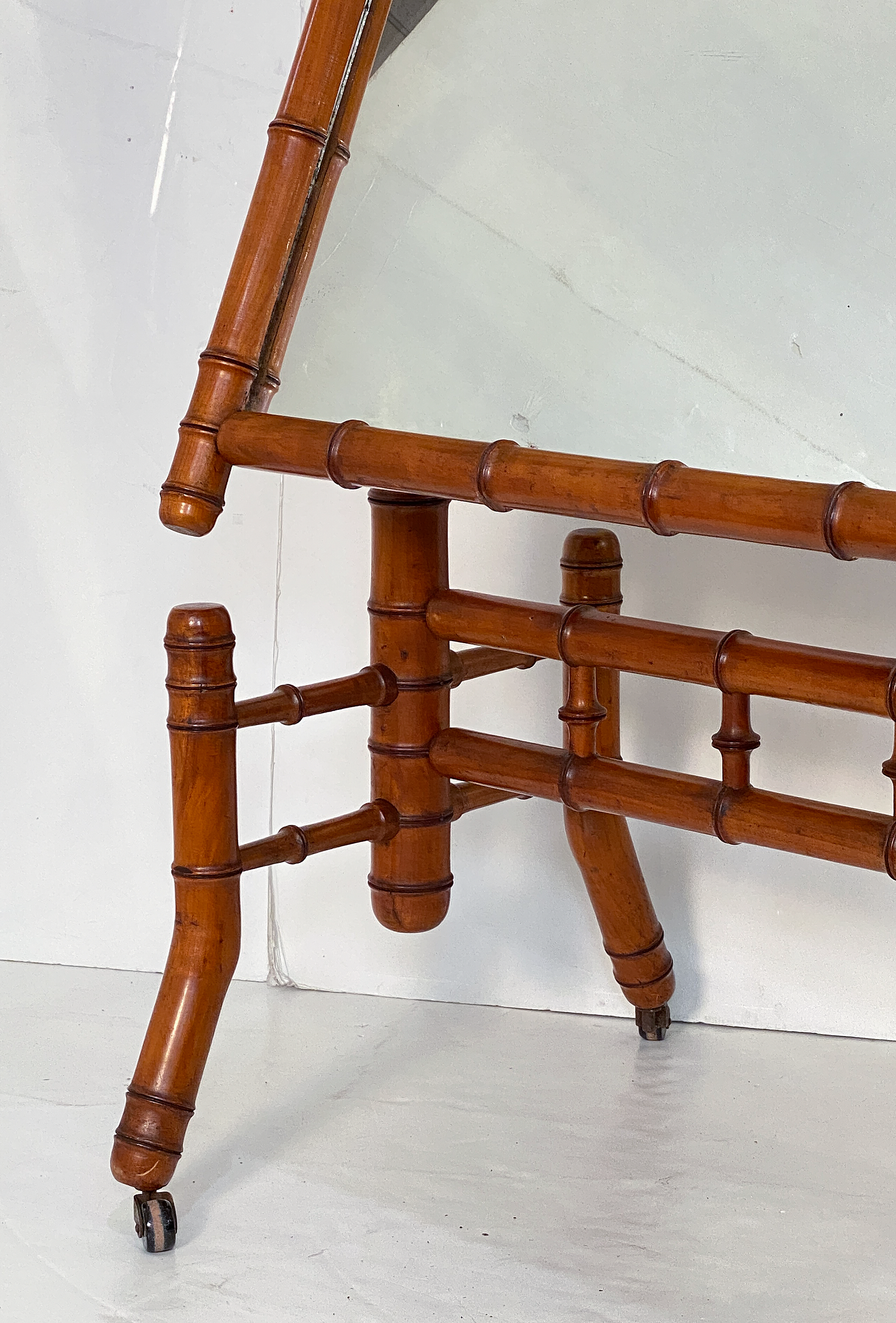 ff204_faux_bamboo_mirror_06