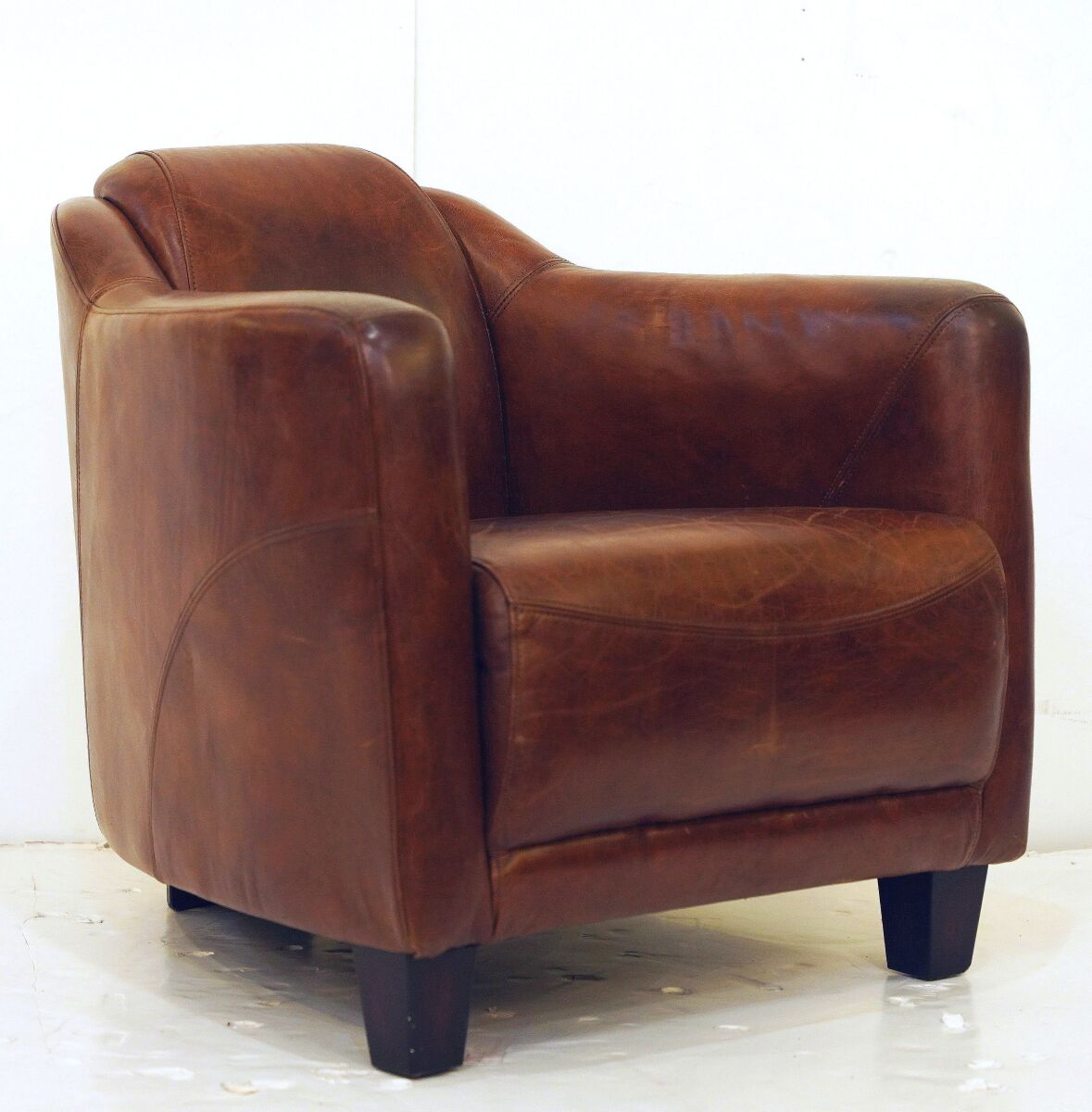 ff219_pair_of_art_deco_leather_chairs_lead