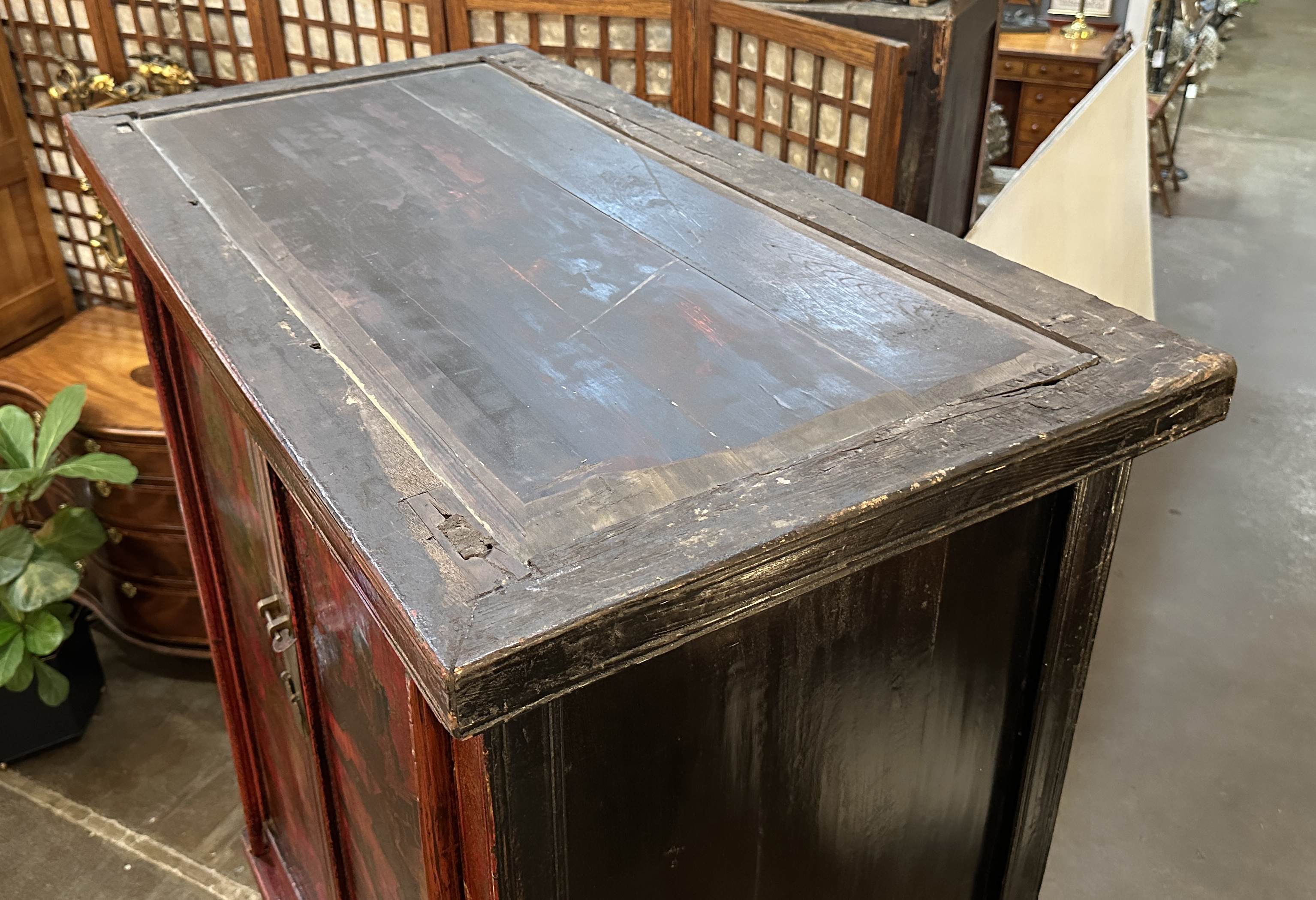 ff546_chinoserie_cabinet_16