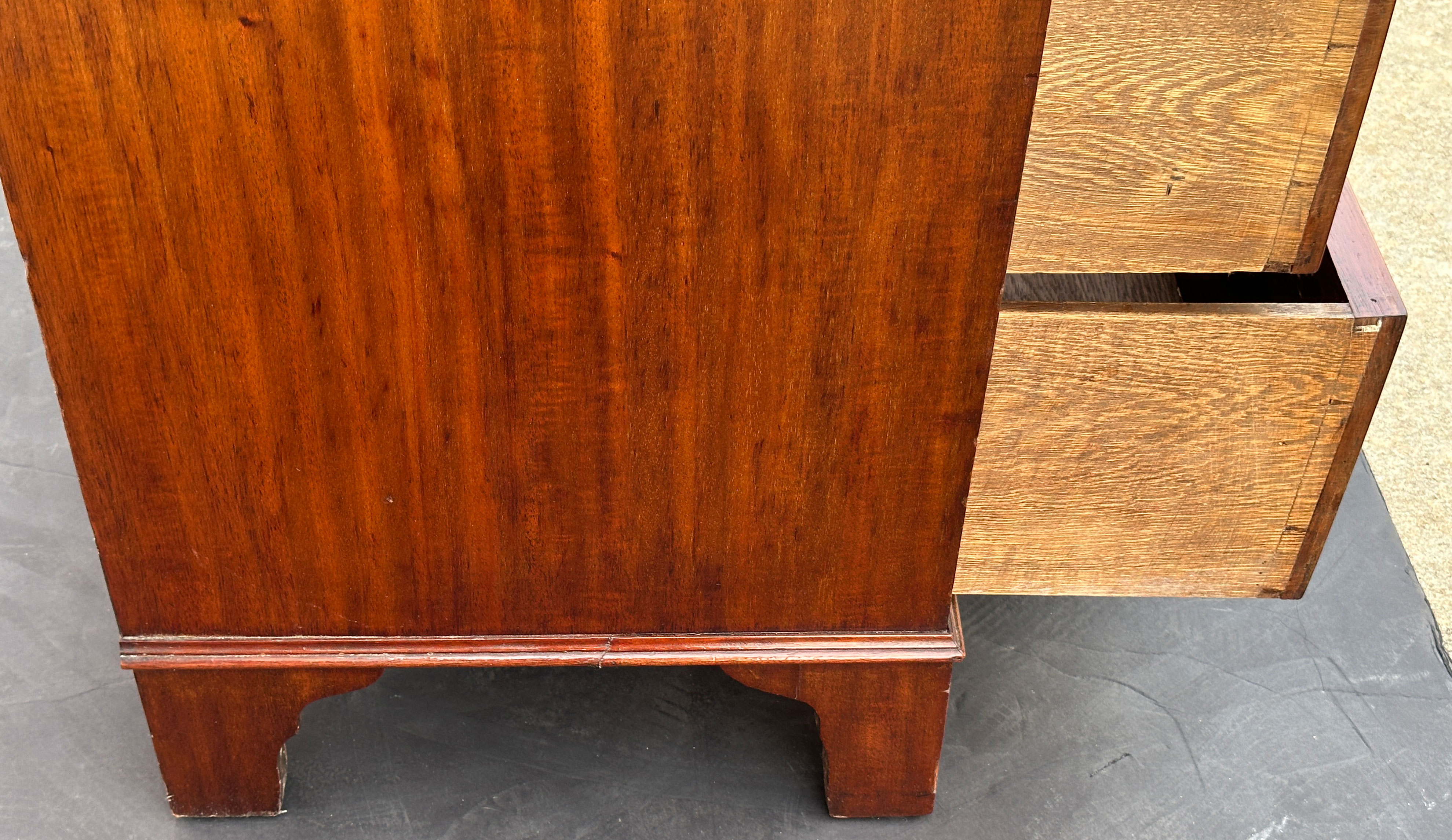 ff609_mahogany_bachelor_chest_3_drawers_10