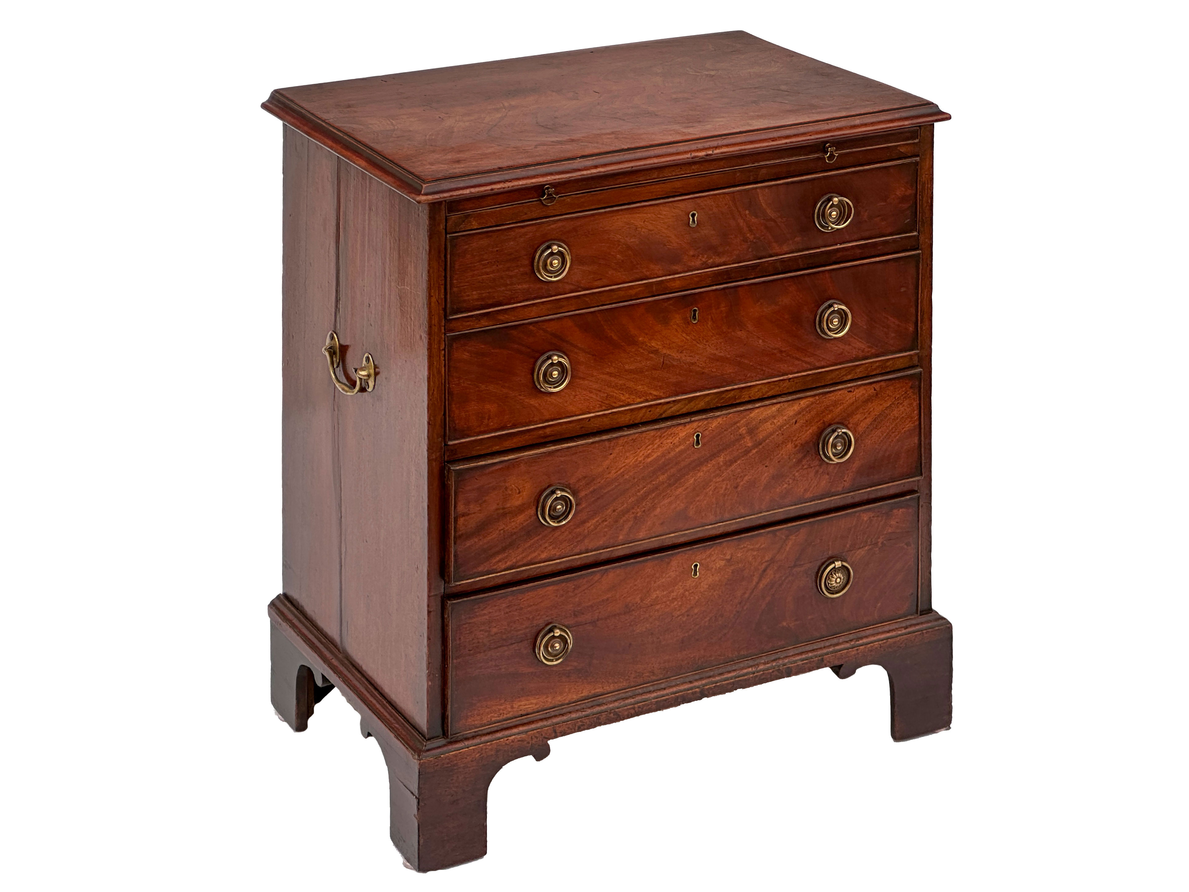 ff652_bachelors_chest_4