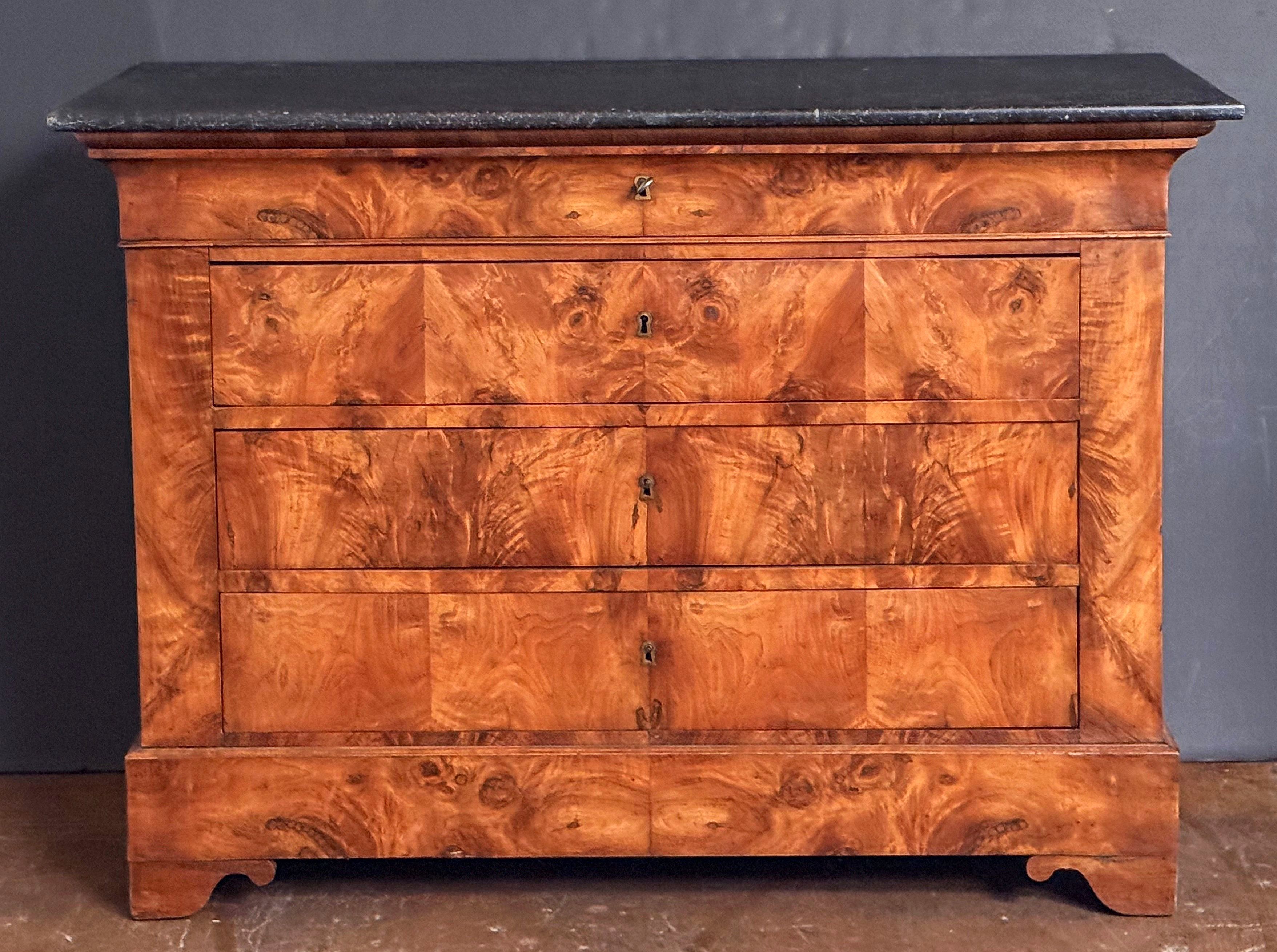 ff667_commode_with_marble_top__2