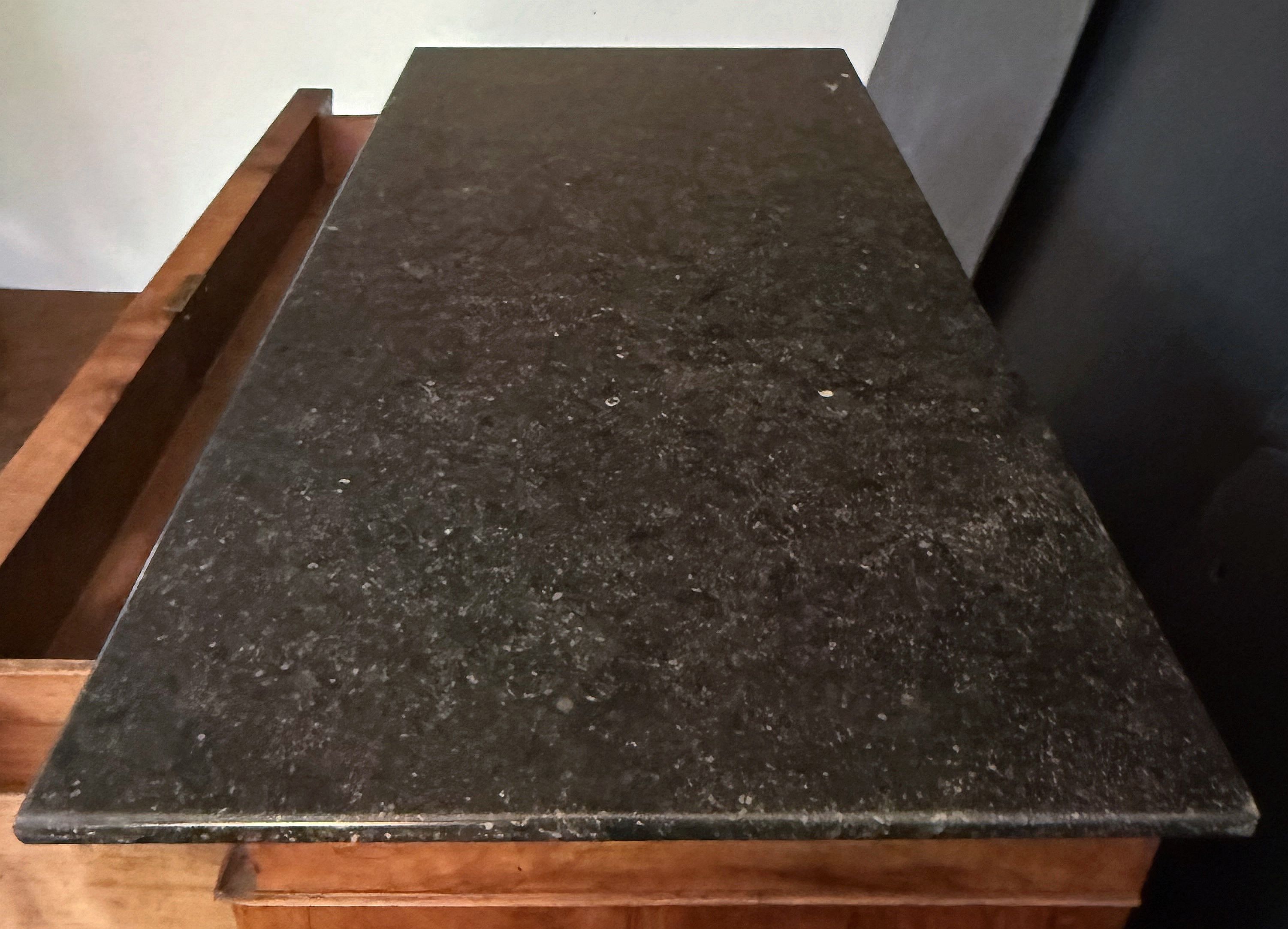 ff667_commode_with_marble_top__6
