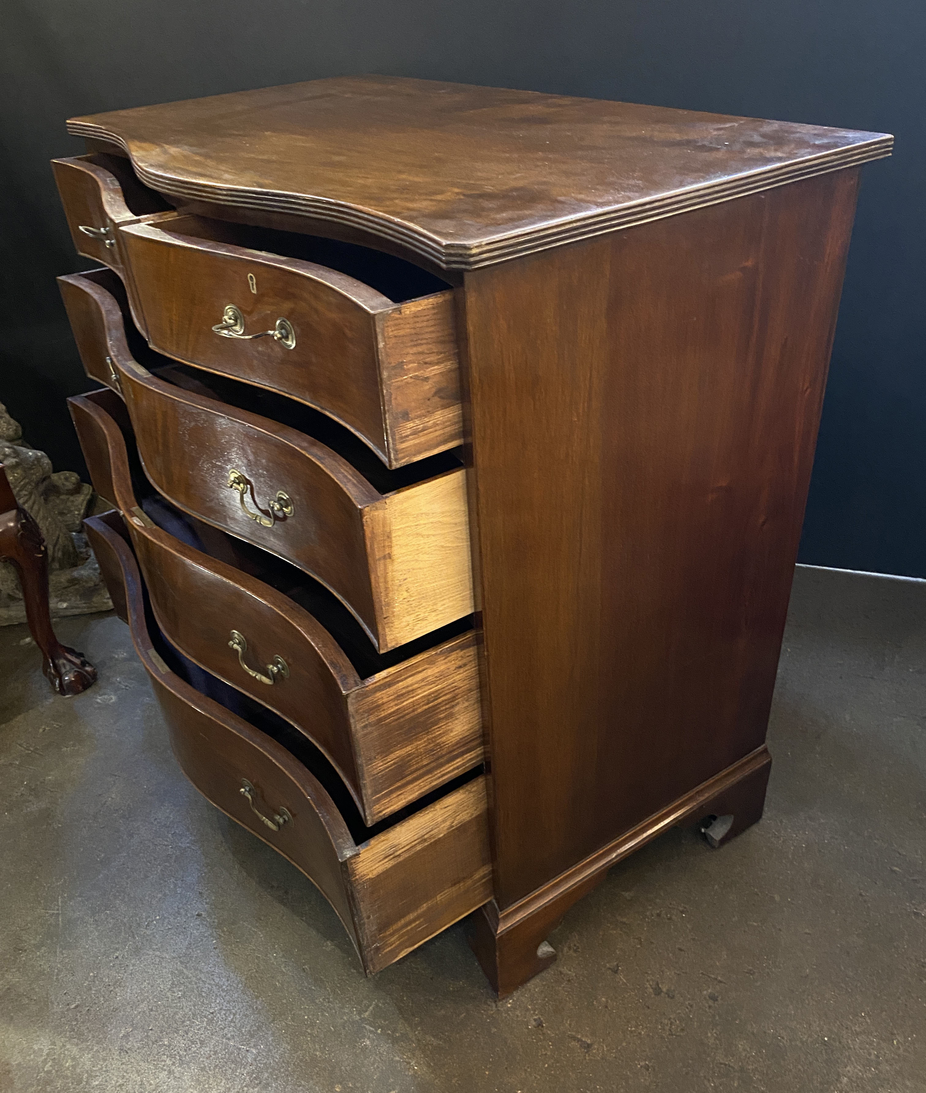 ff672_serpentine_chest_28
