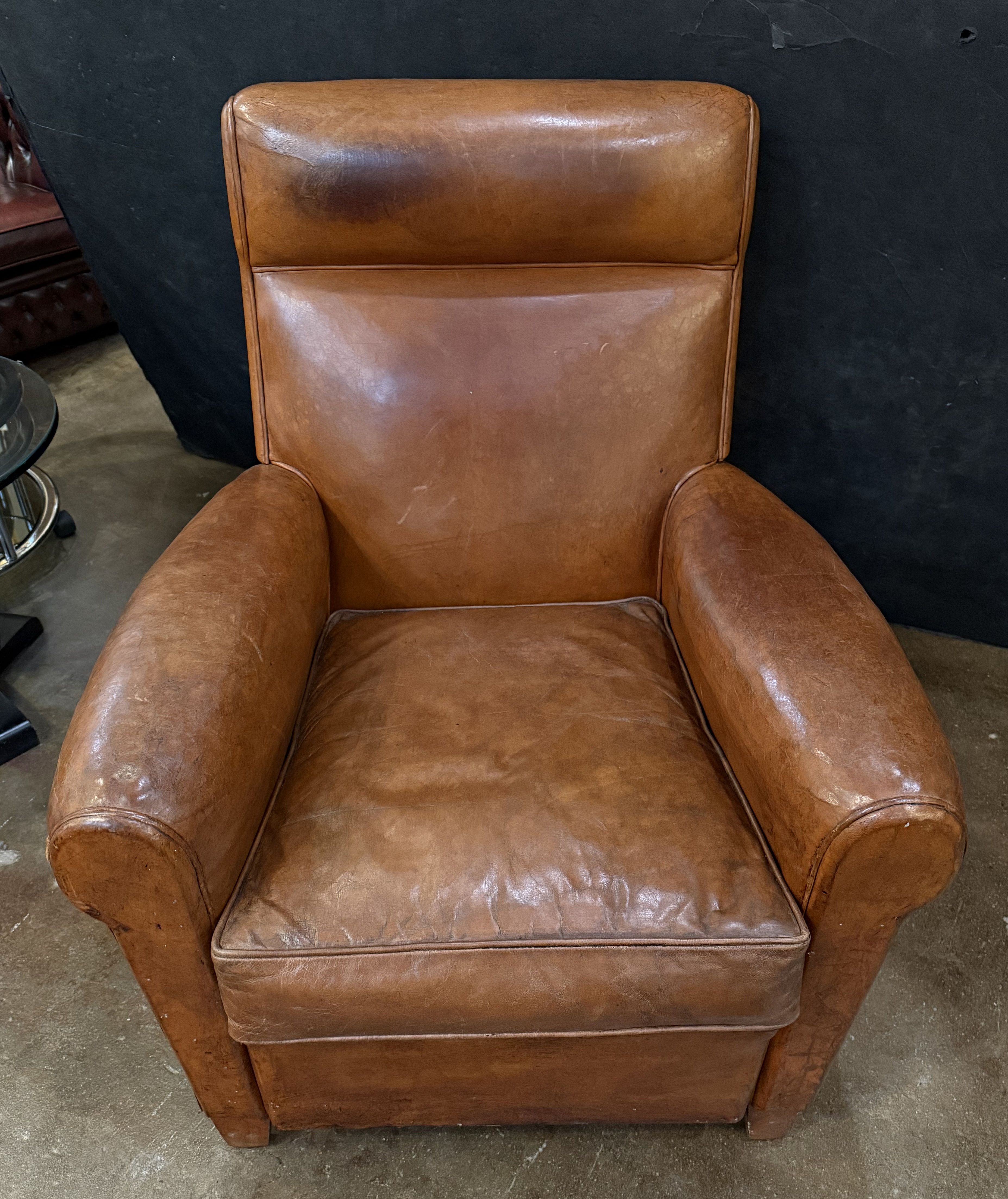 gg003_a_pair_of_leather_club_chairs_16_copy