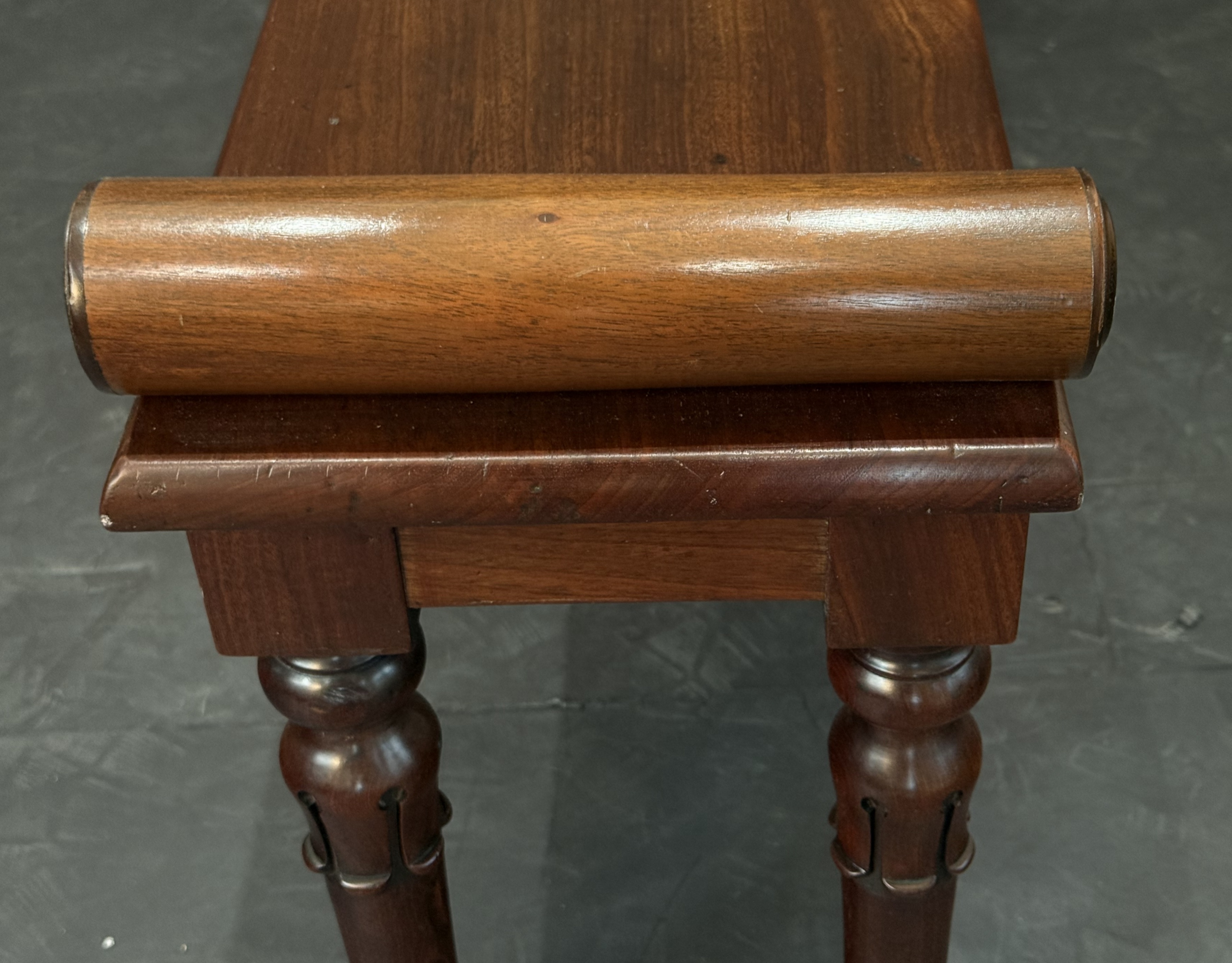 gg009_mahogany_hall_bench_15_copy