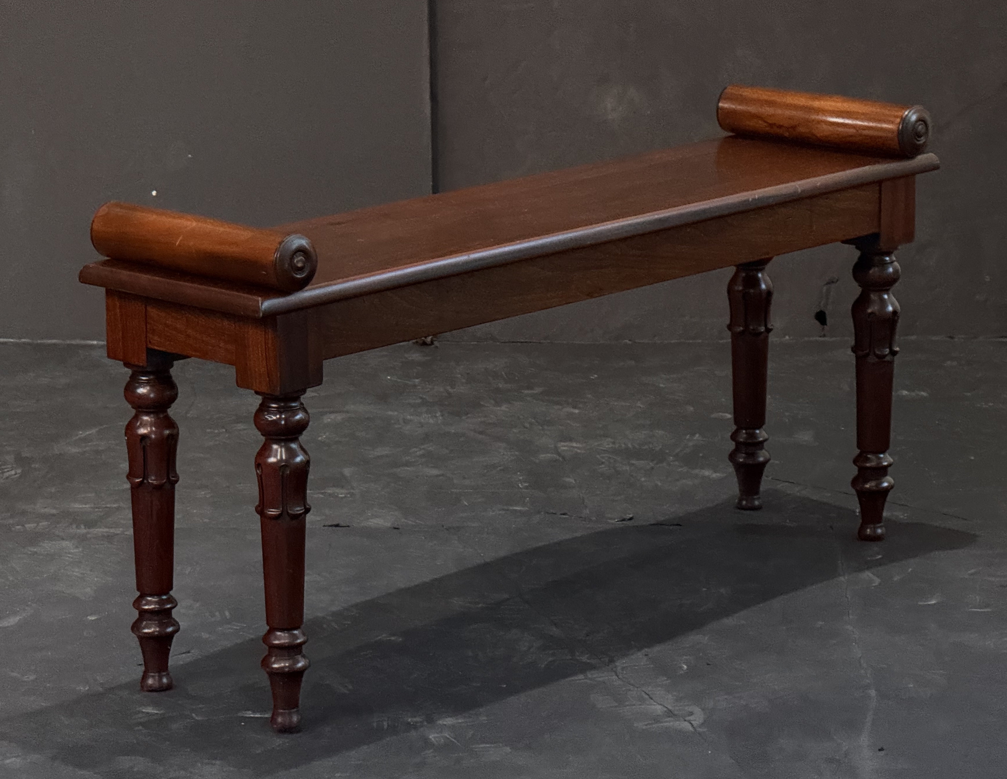 gg009_mahogany_hall_bench_2_copy