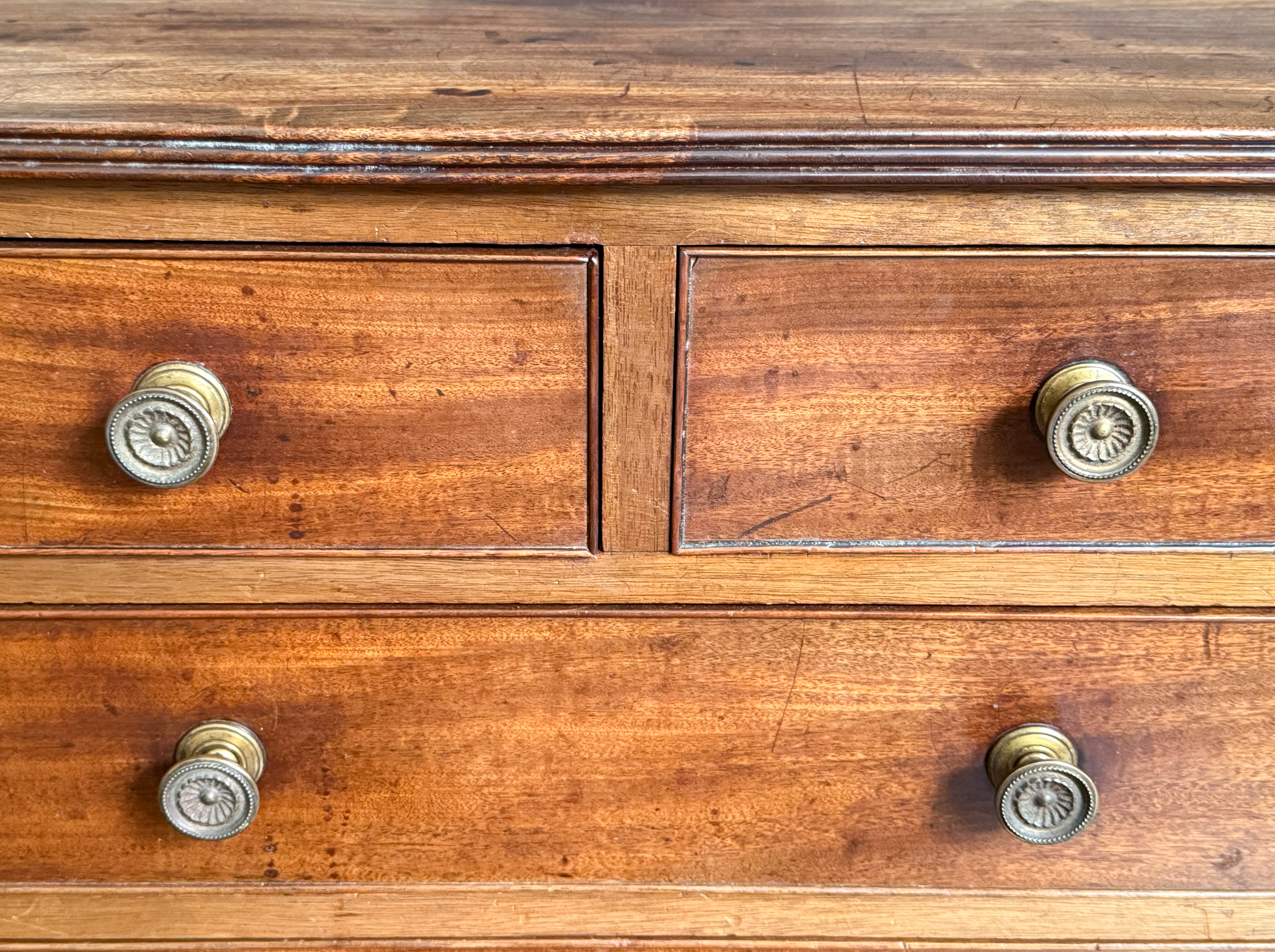 gg010_mahogany_commode_010