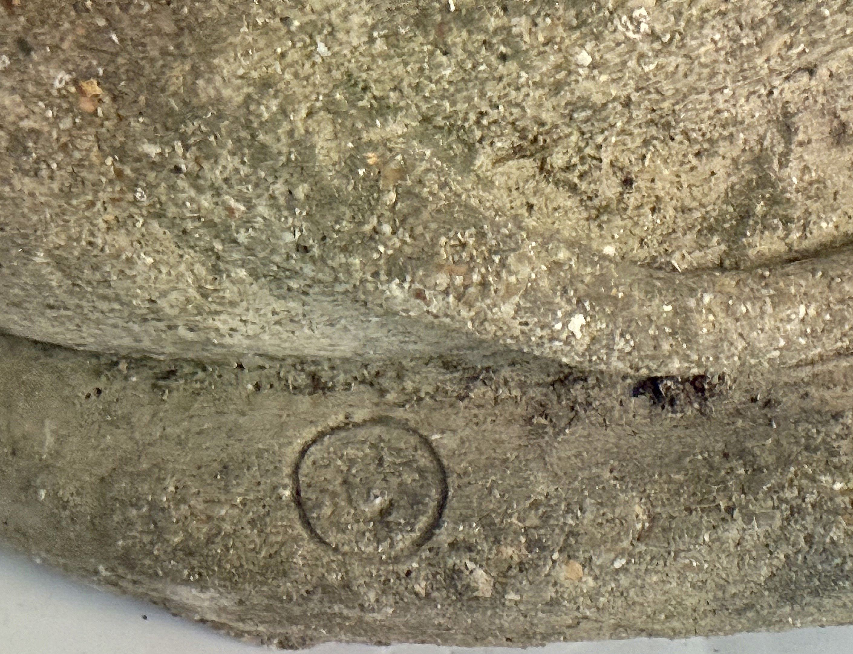 gg033_weathered_garden_pig_18_copy