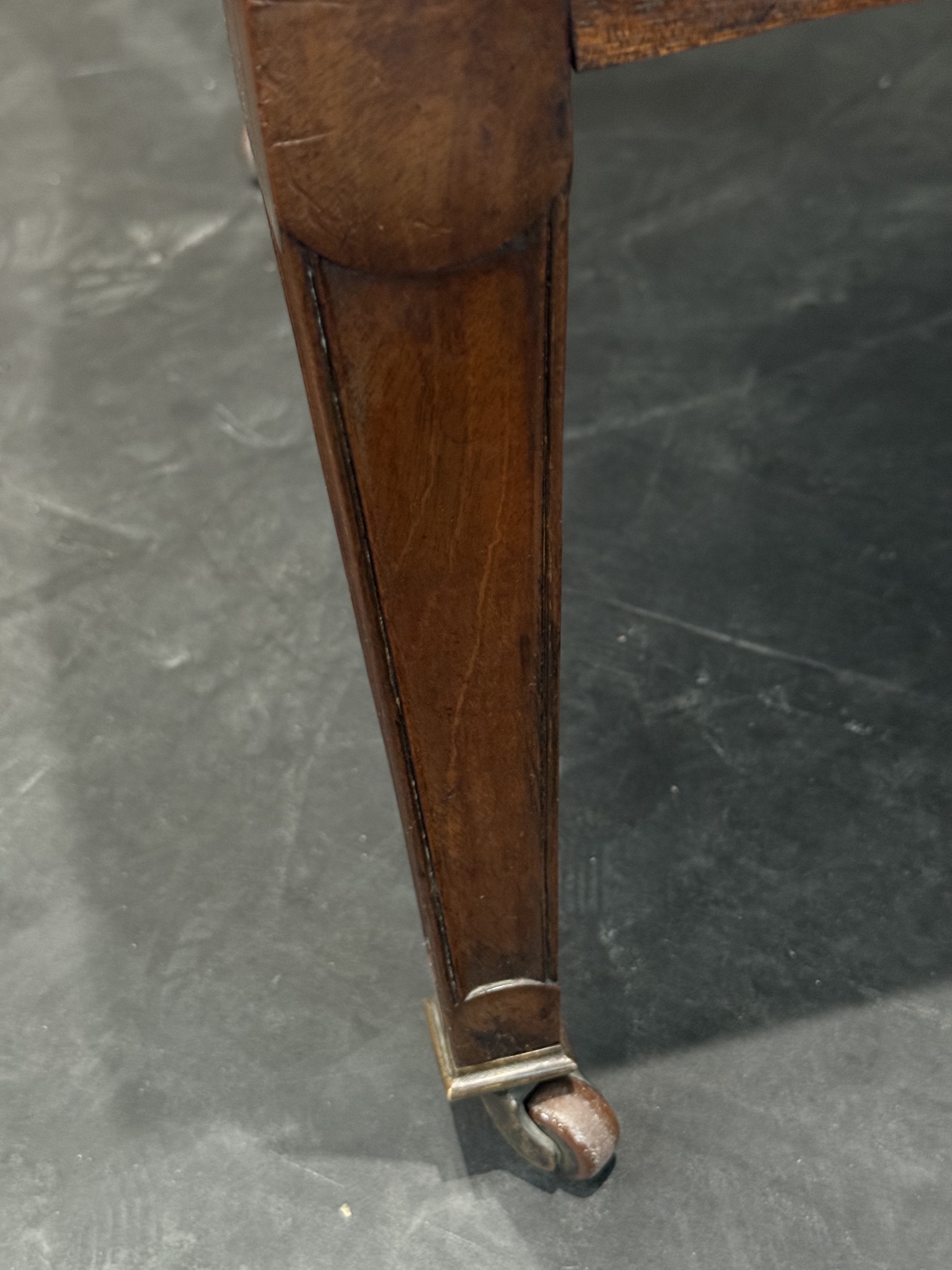 gg088_georgian_vernacular_reading_chair_22