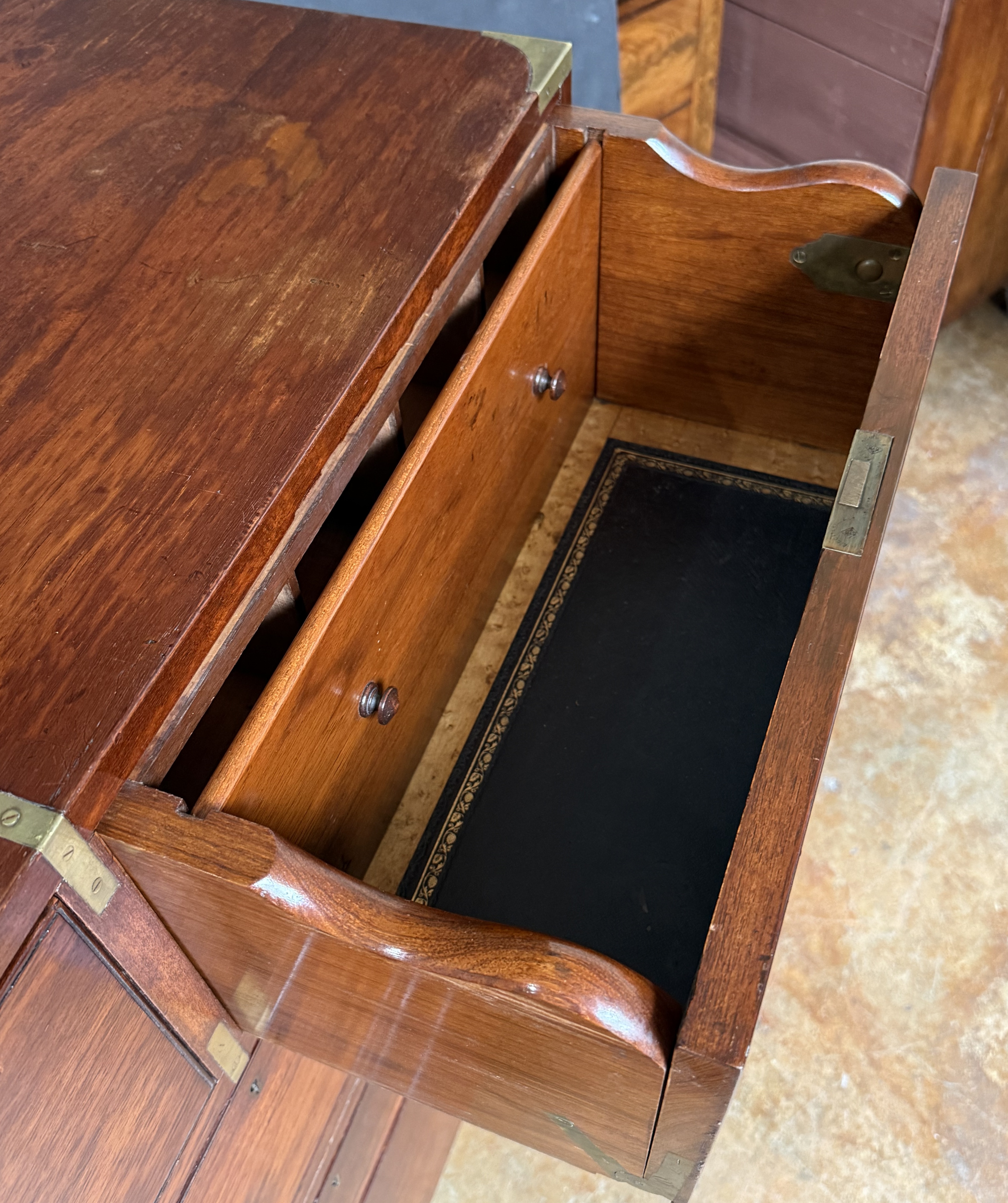 gg120_military_brass_band_campaign_chest_13_copy