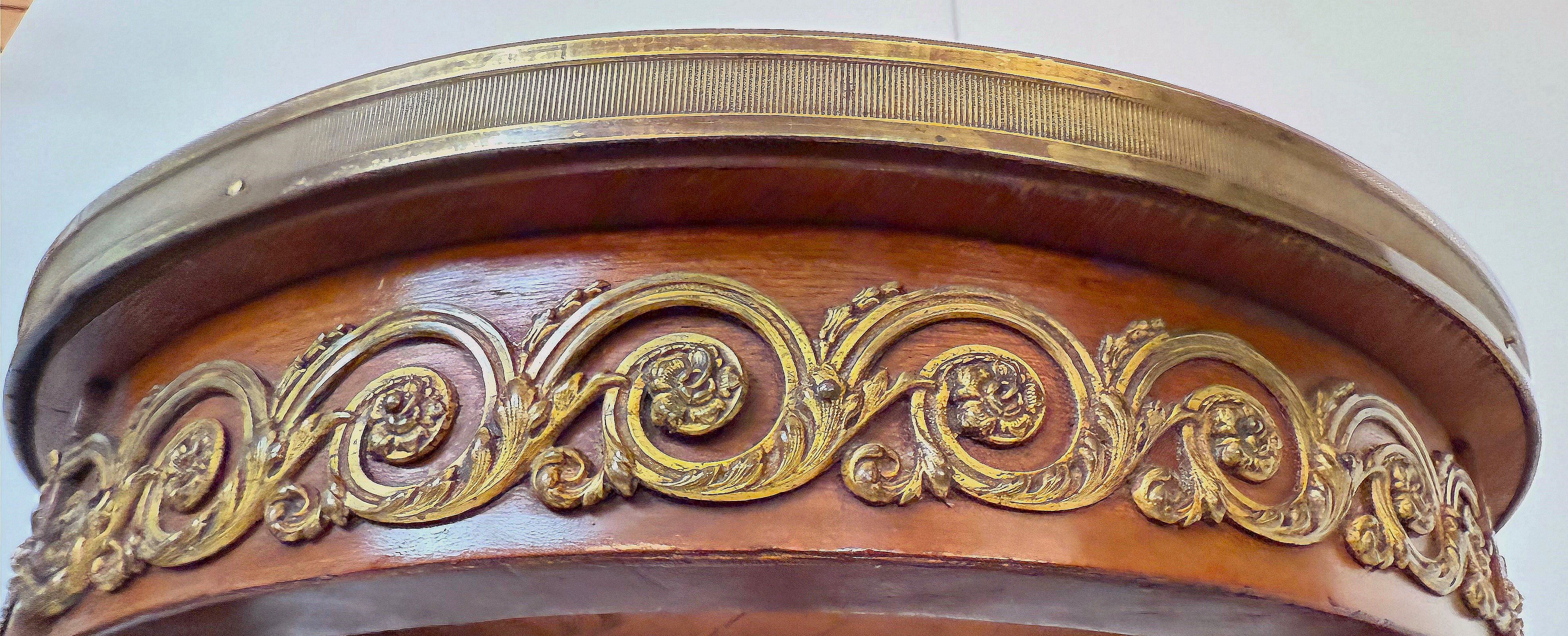 gg162_french_walnut_stand_20_copy