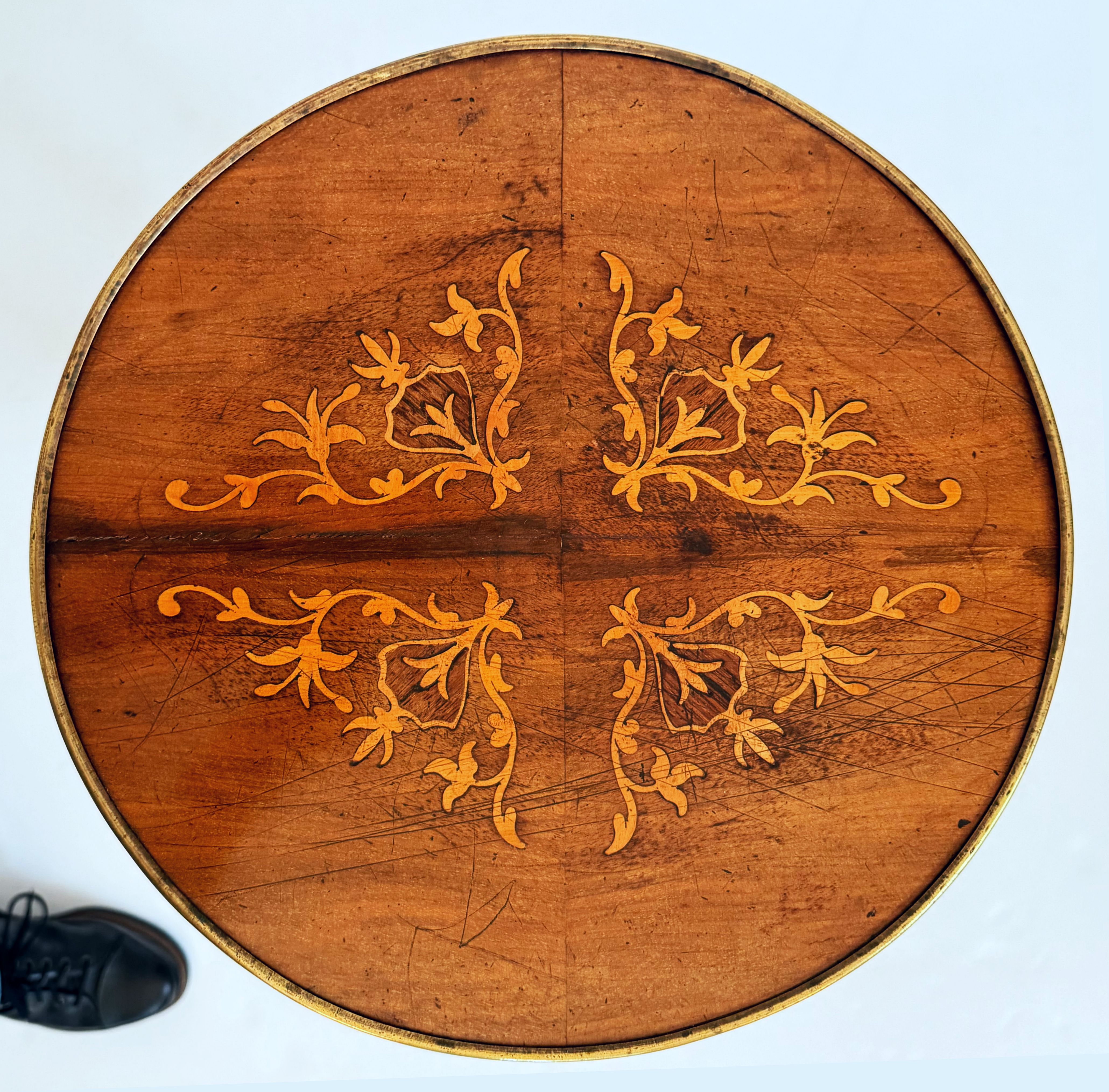 gg162_french_walnut_stand_25_copy