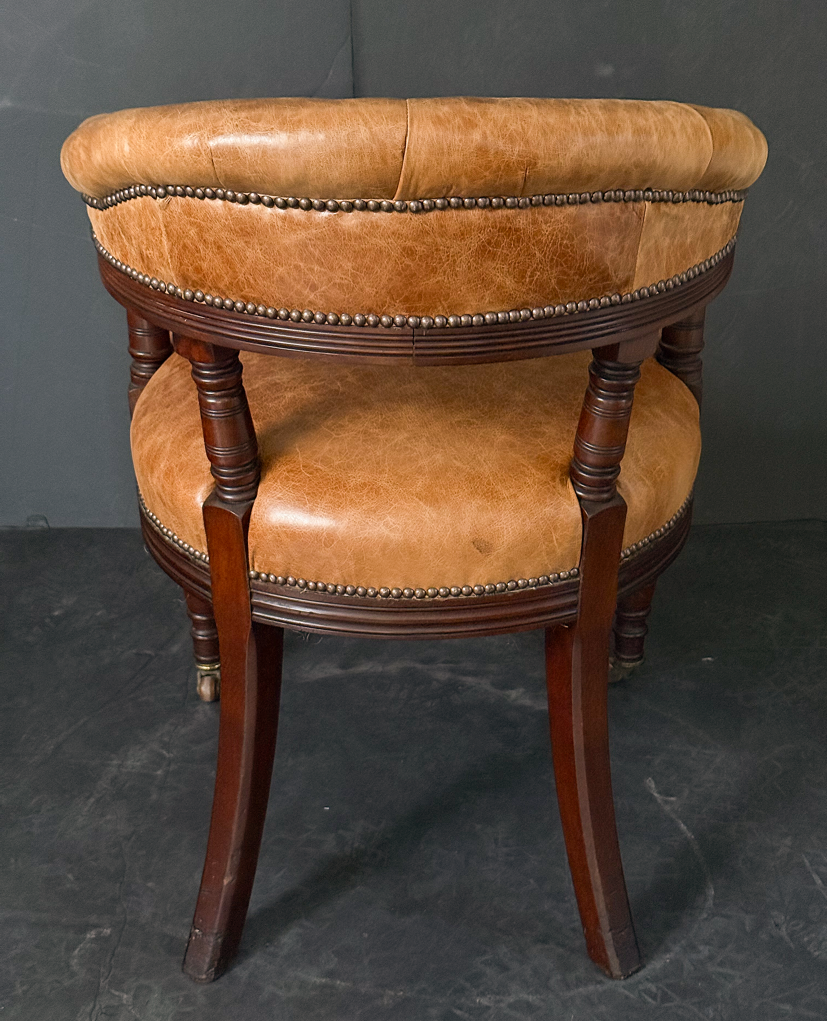 gg177_leather_arm_chair_08