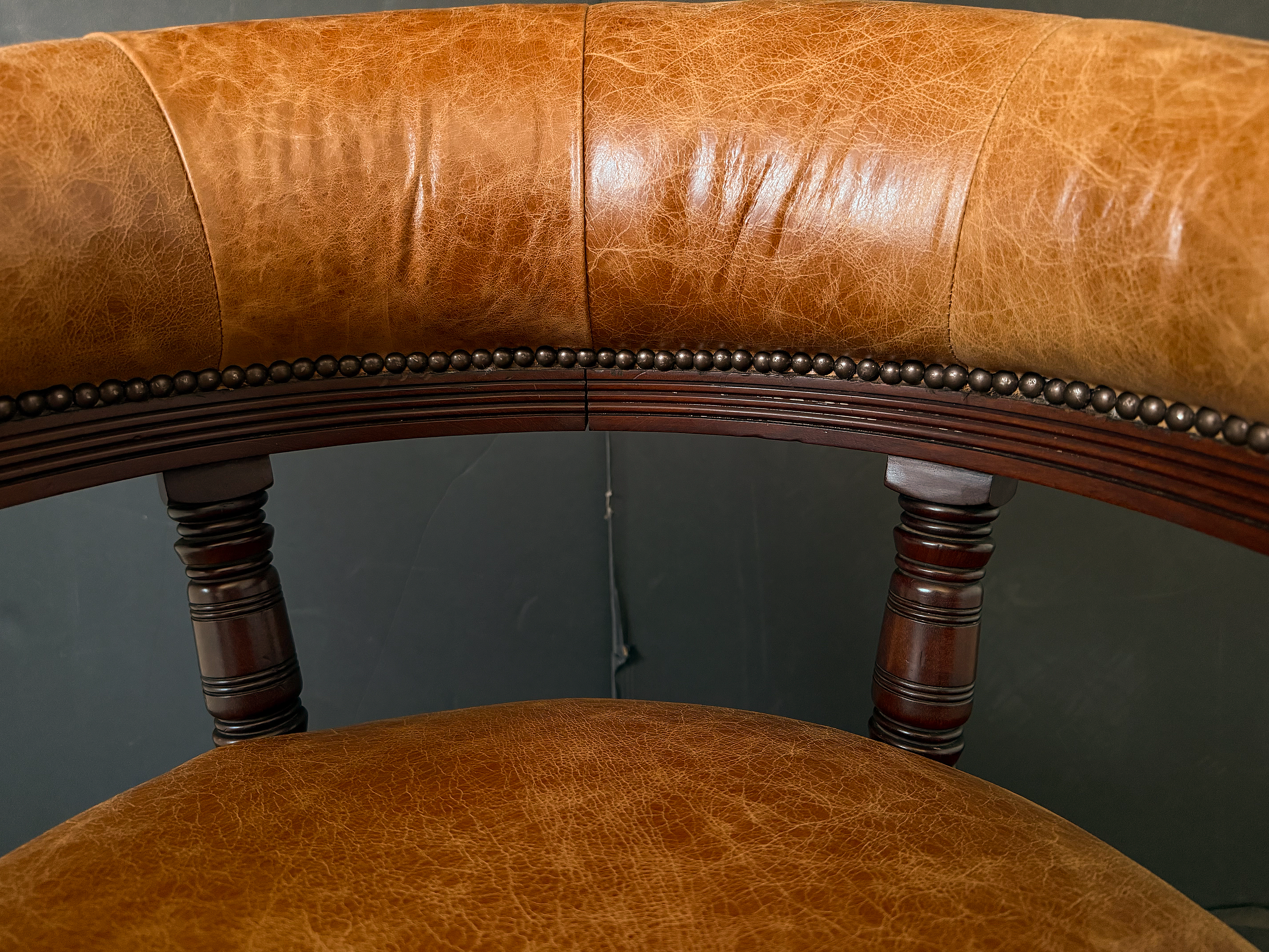 gg177_leather_arm_chair_11