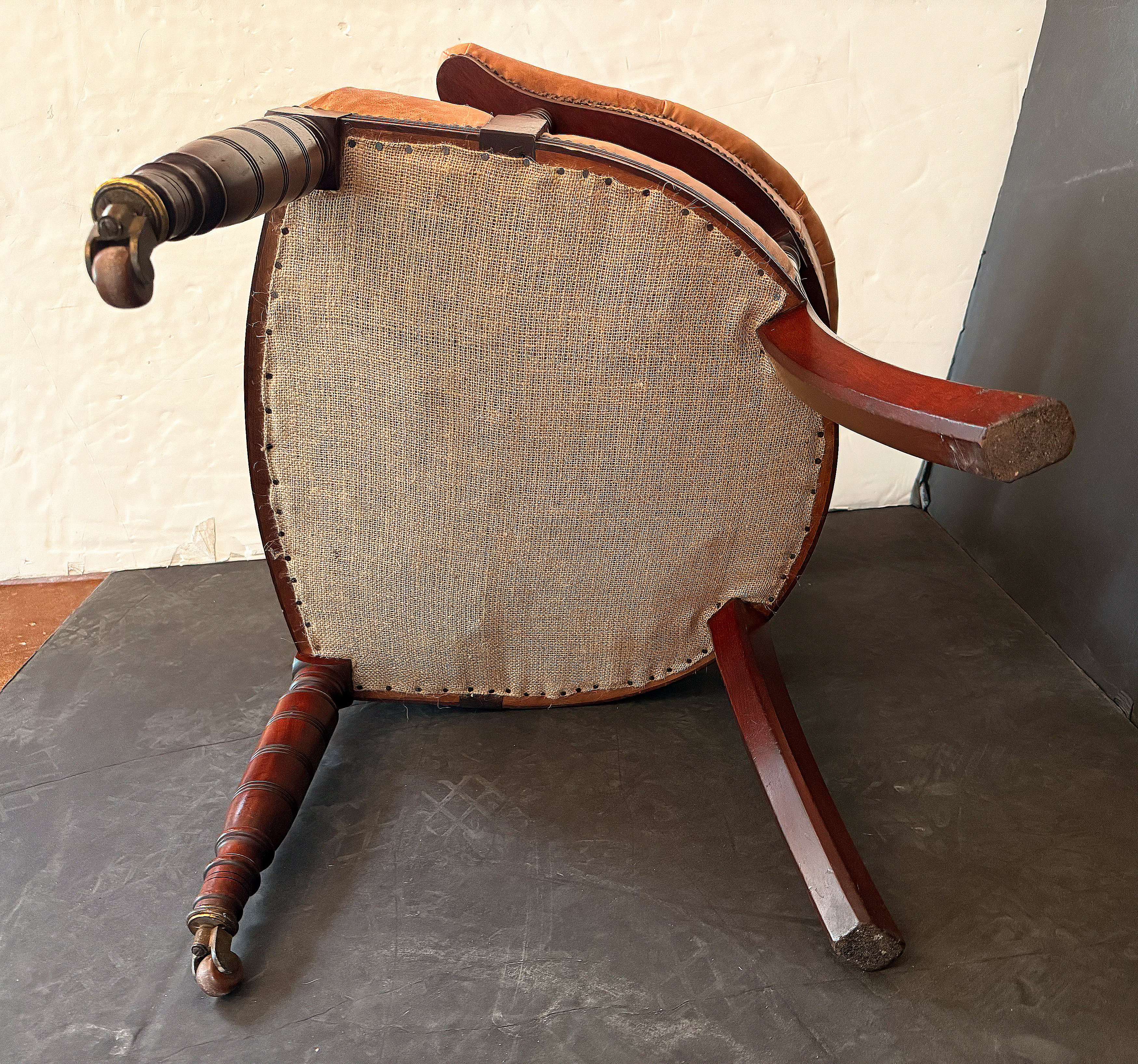 gg177_leather_arm_chair_14