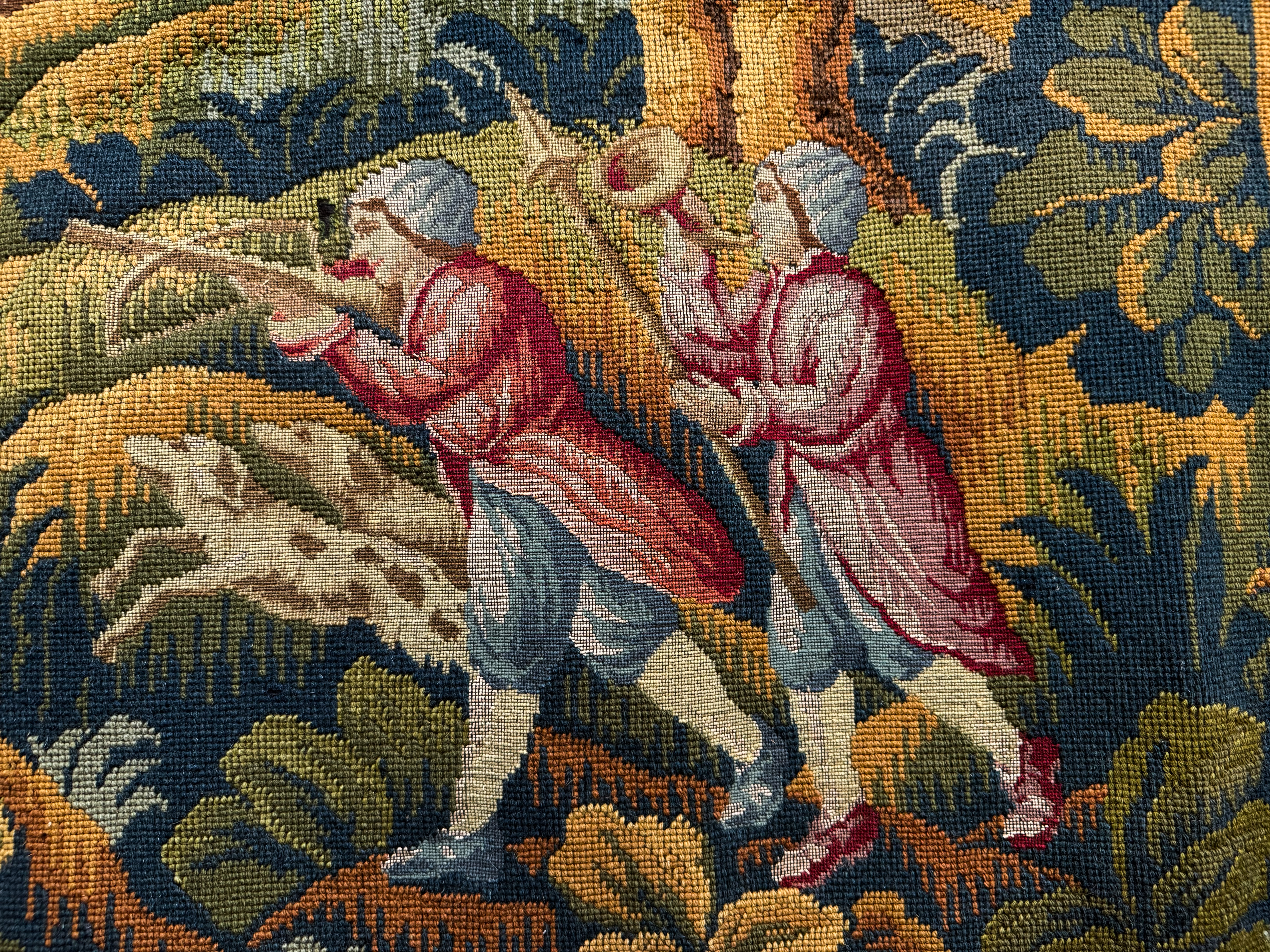 gg190_tapestry_001