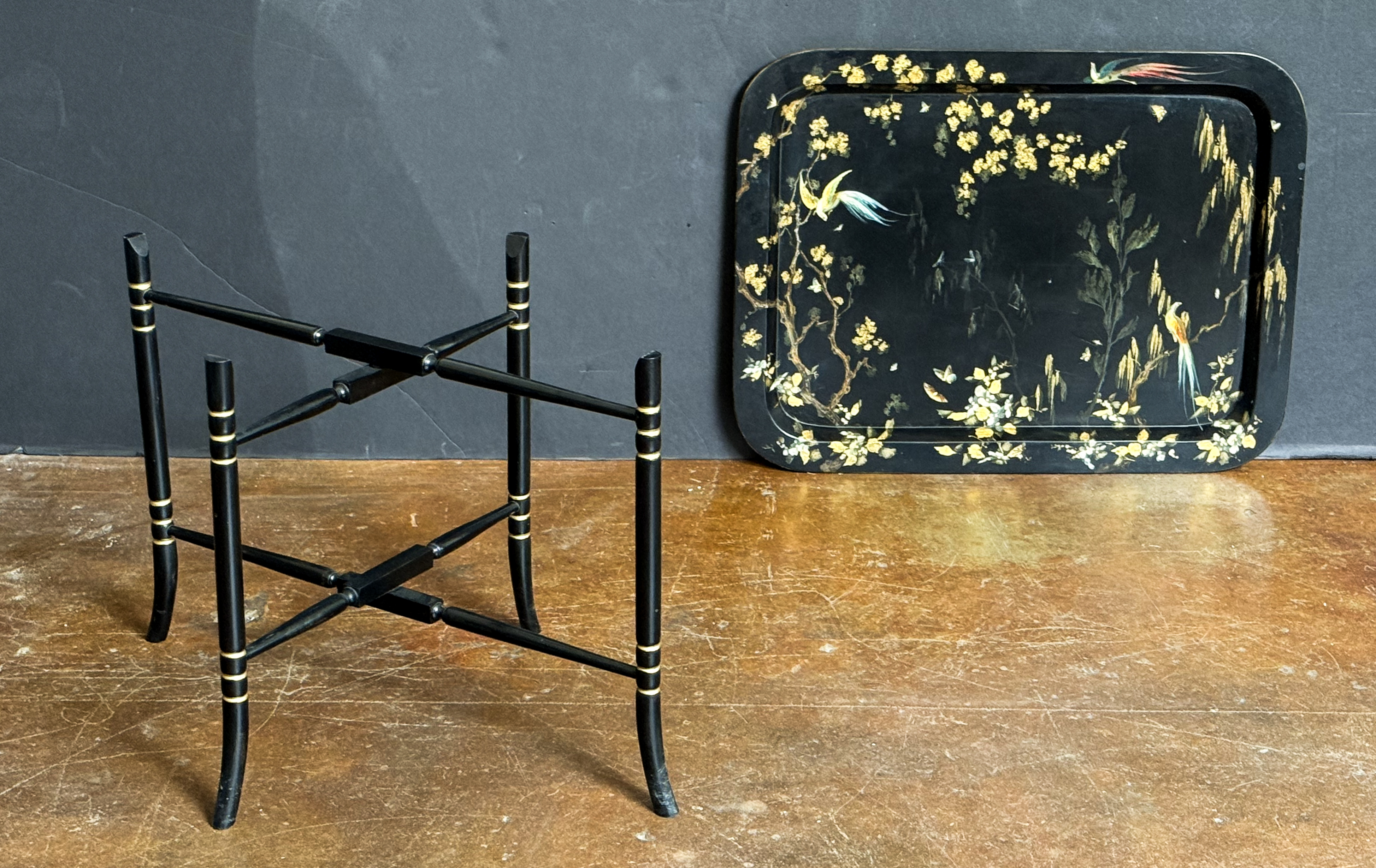 gg191_large_tray_on_stand_017