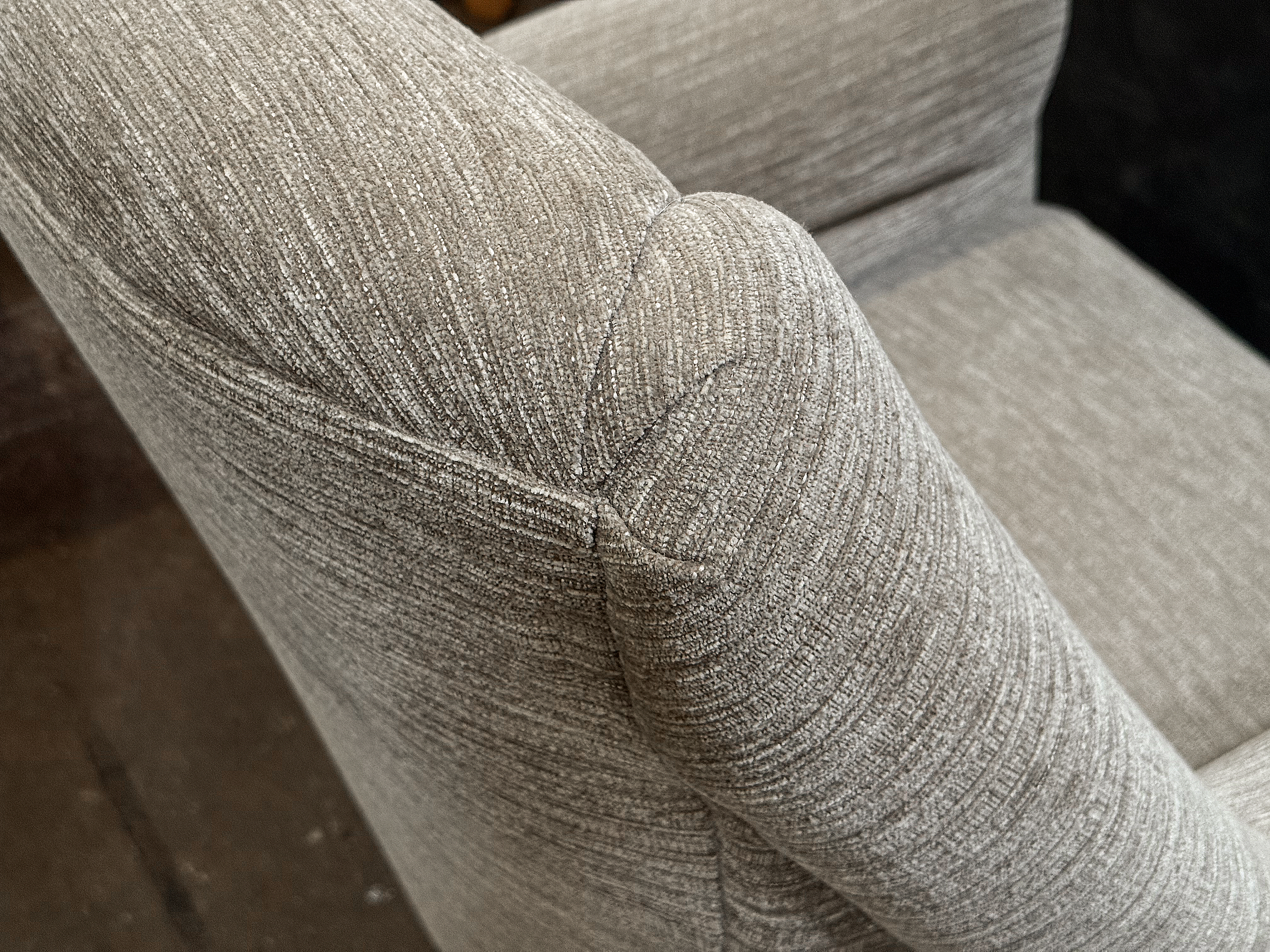 gg206a_italian_upholstered_armchair_10