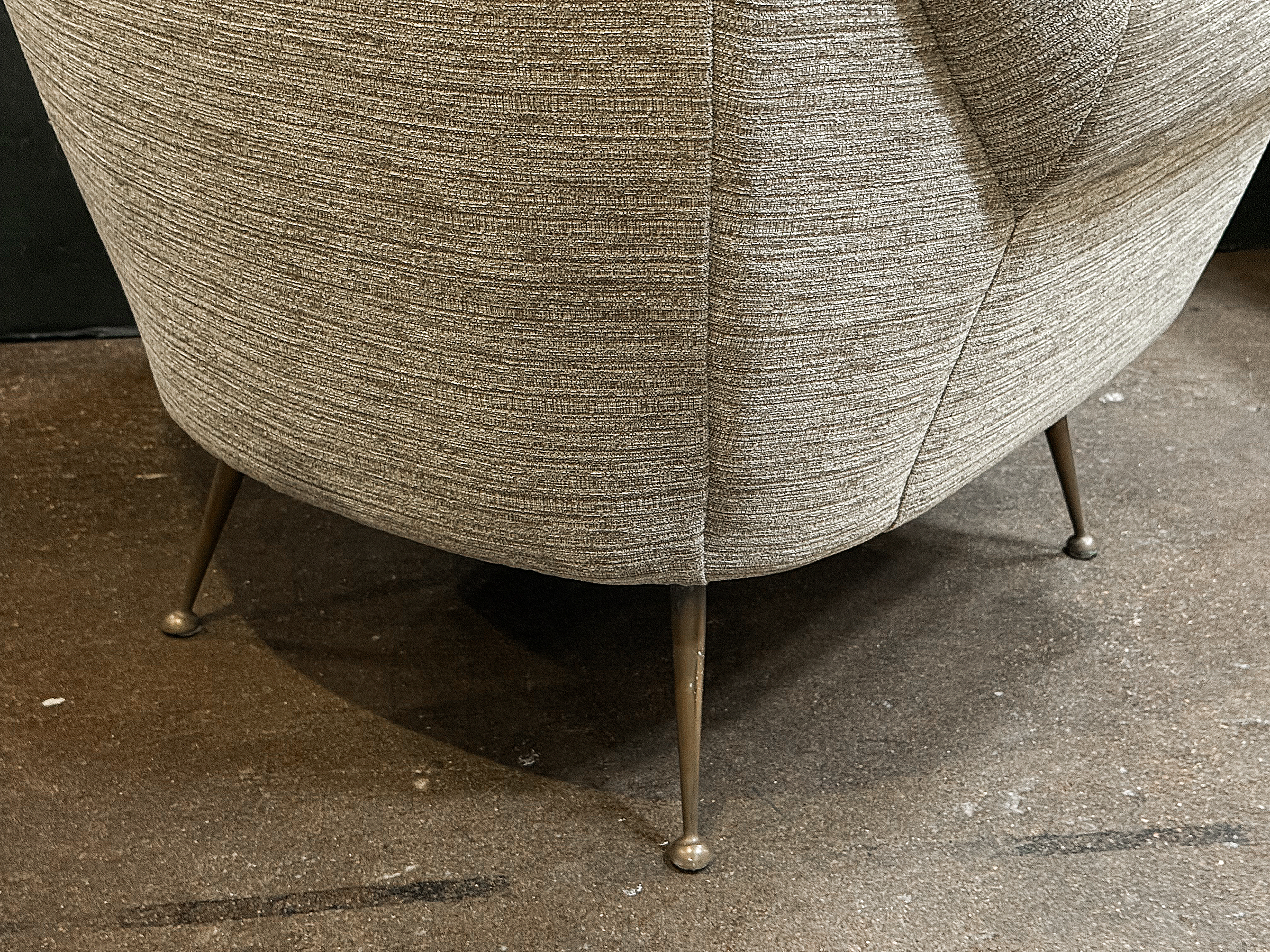 gg206a_italian_upholstered_armchair_11