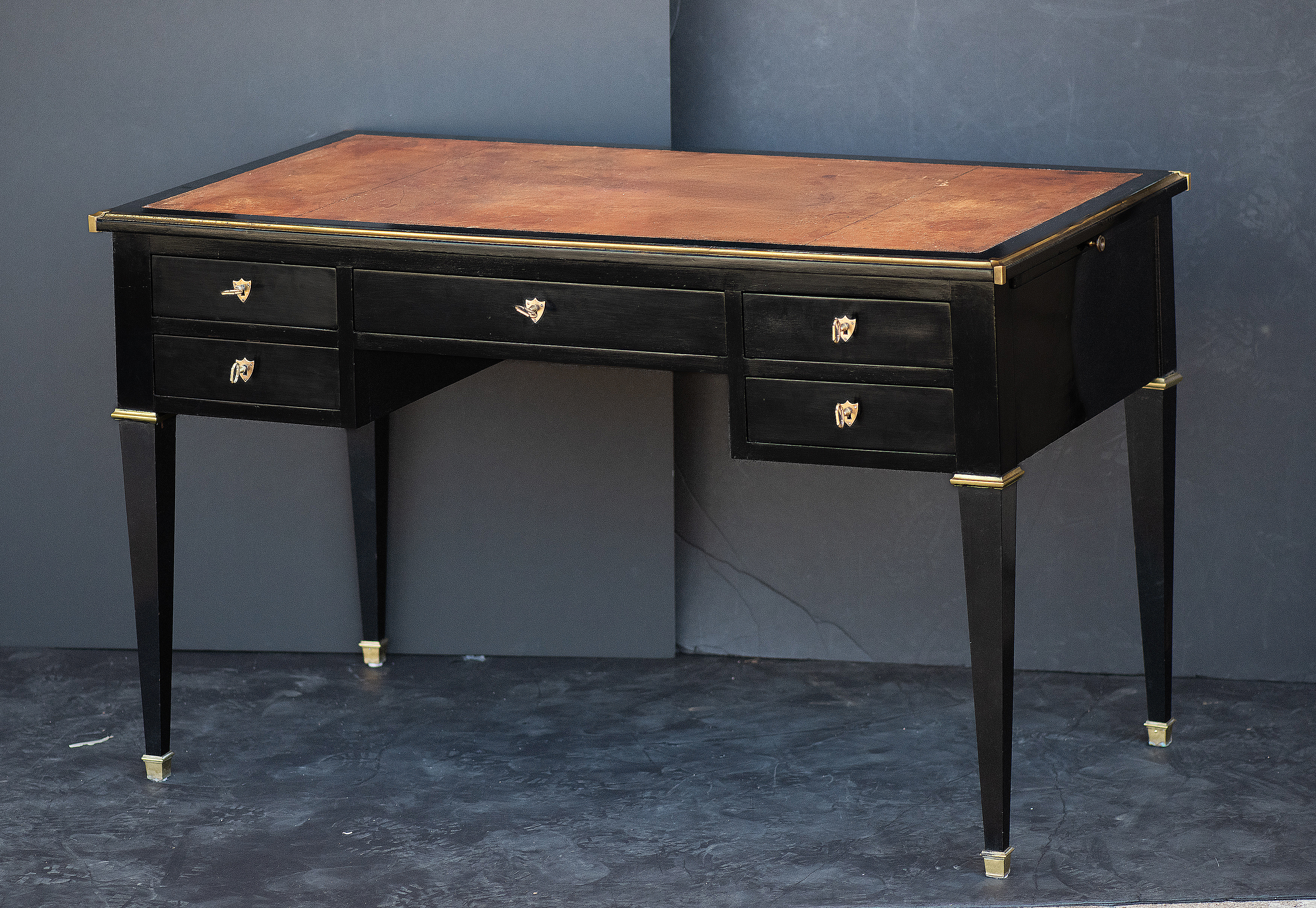 gg225_black_french_writing_table_003