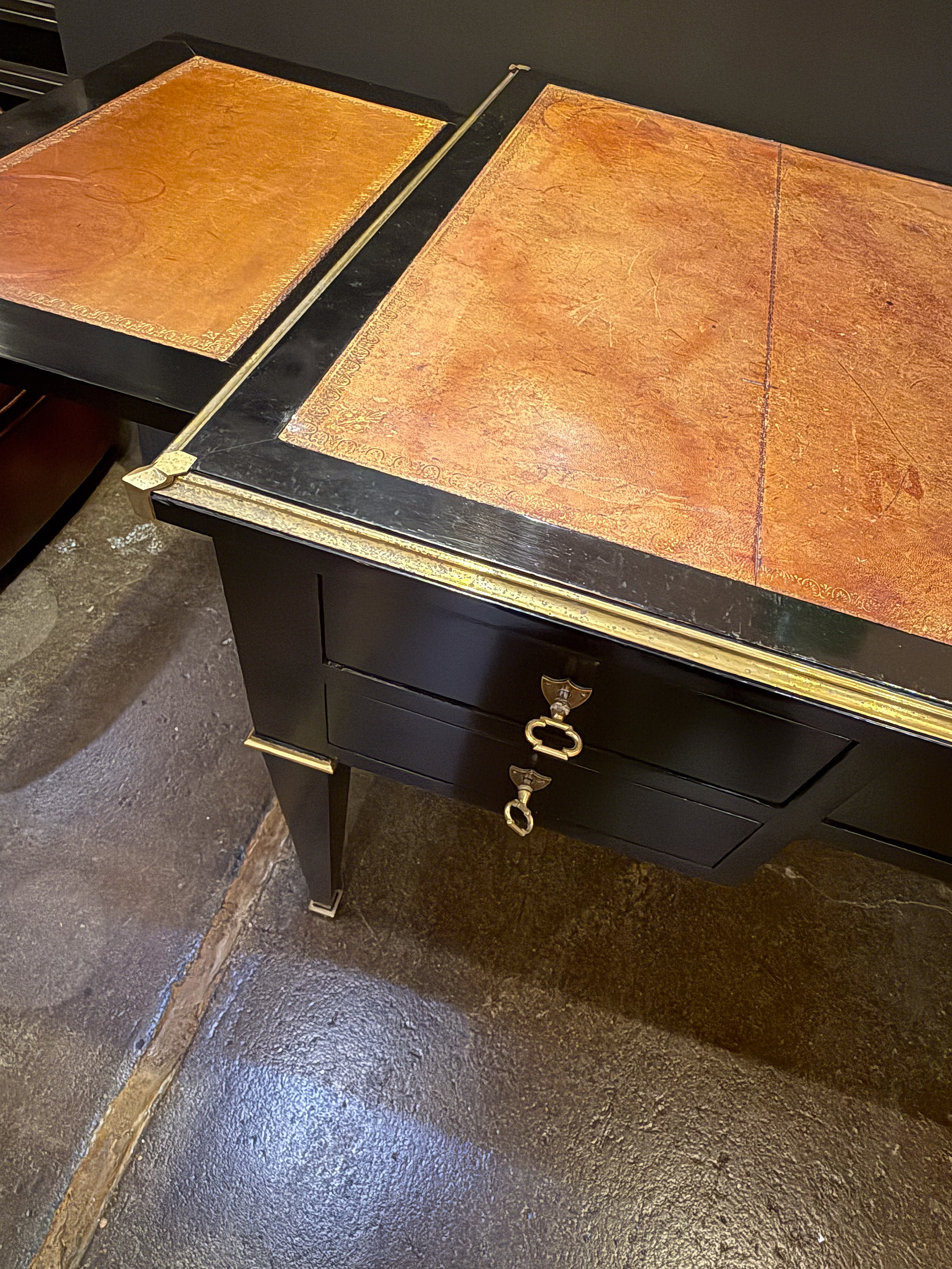 gg225_black_french_writing_table_06