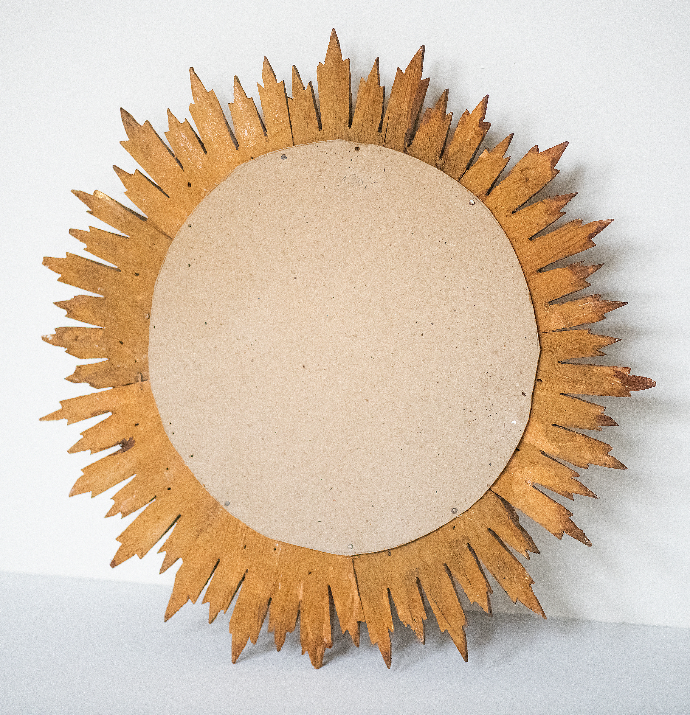 gg232_sunburst_mirror_04