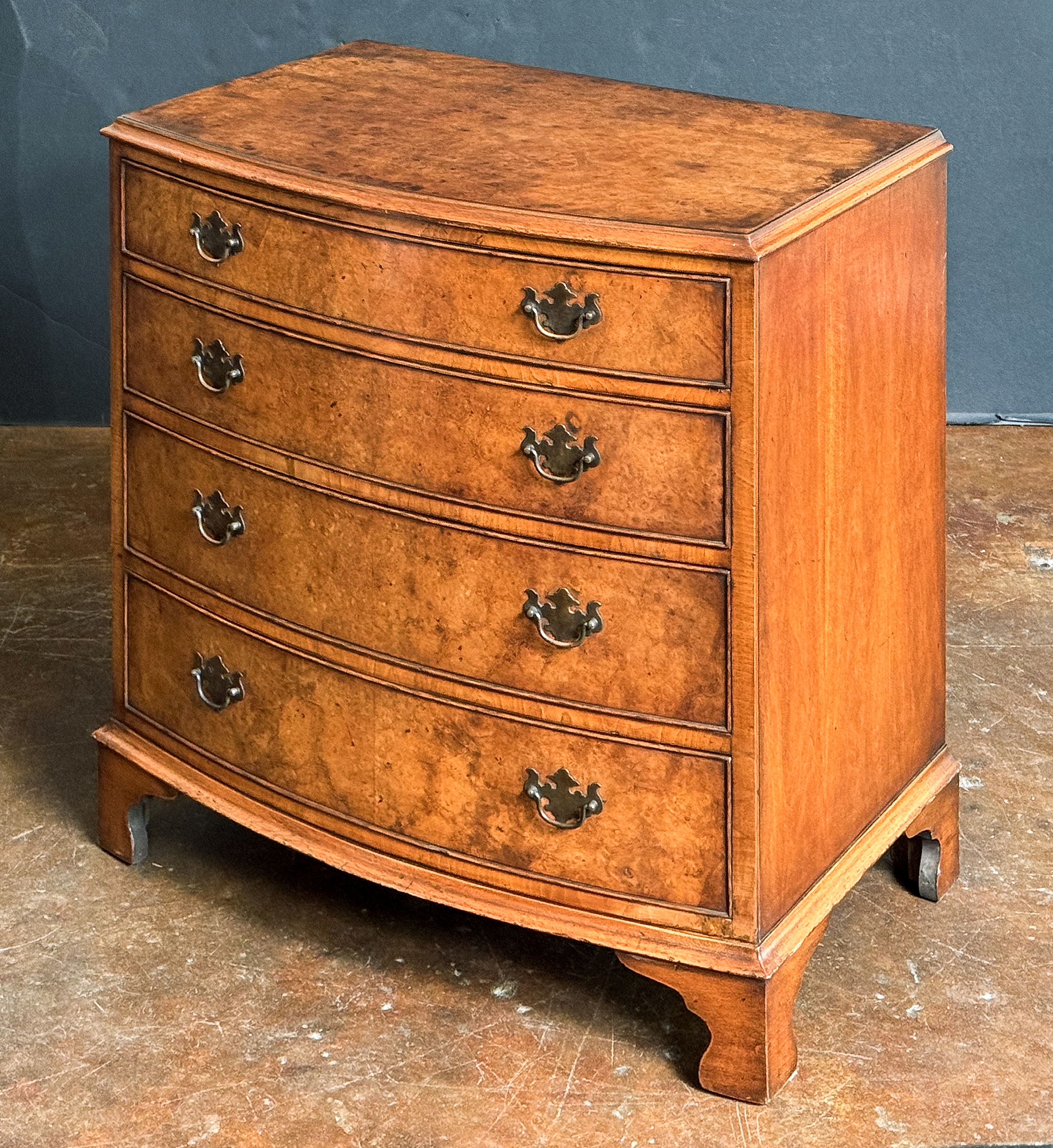 gg240_bow_front_chest_005