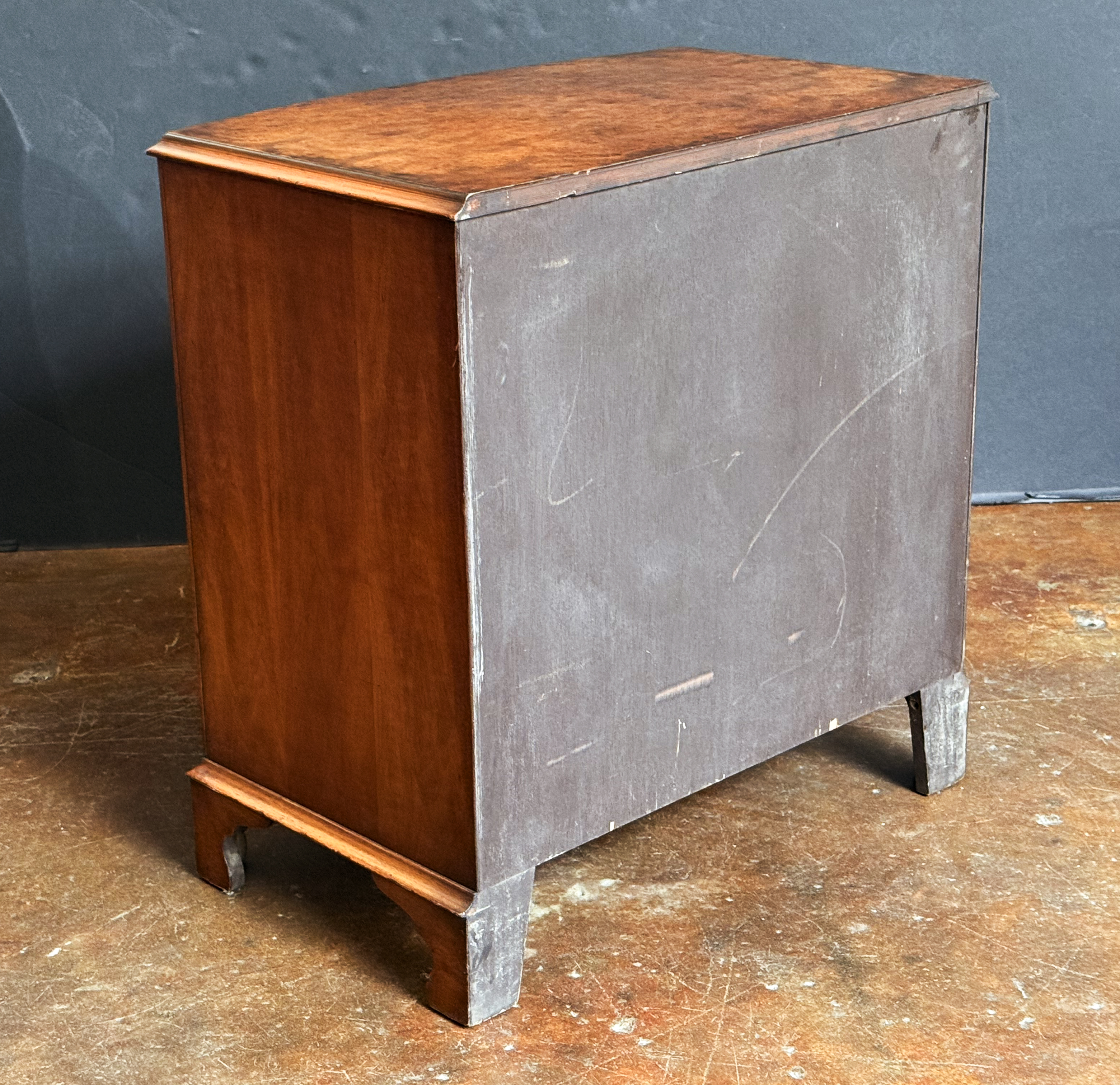 gg240_bow_front_chest_008