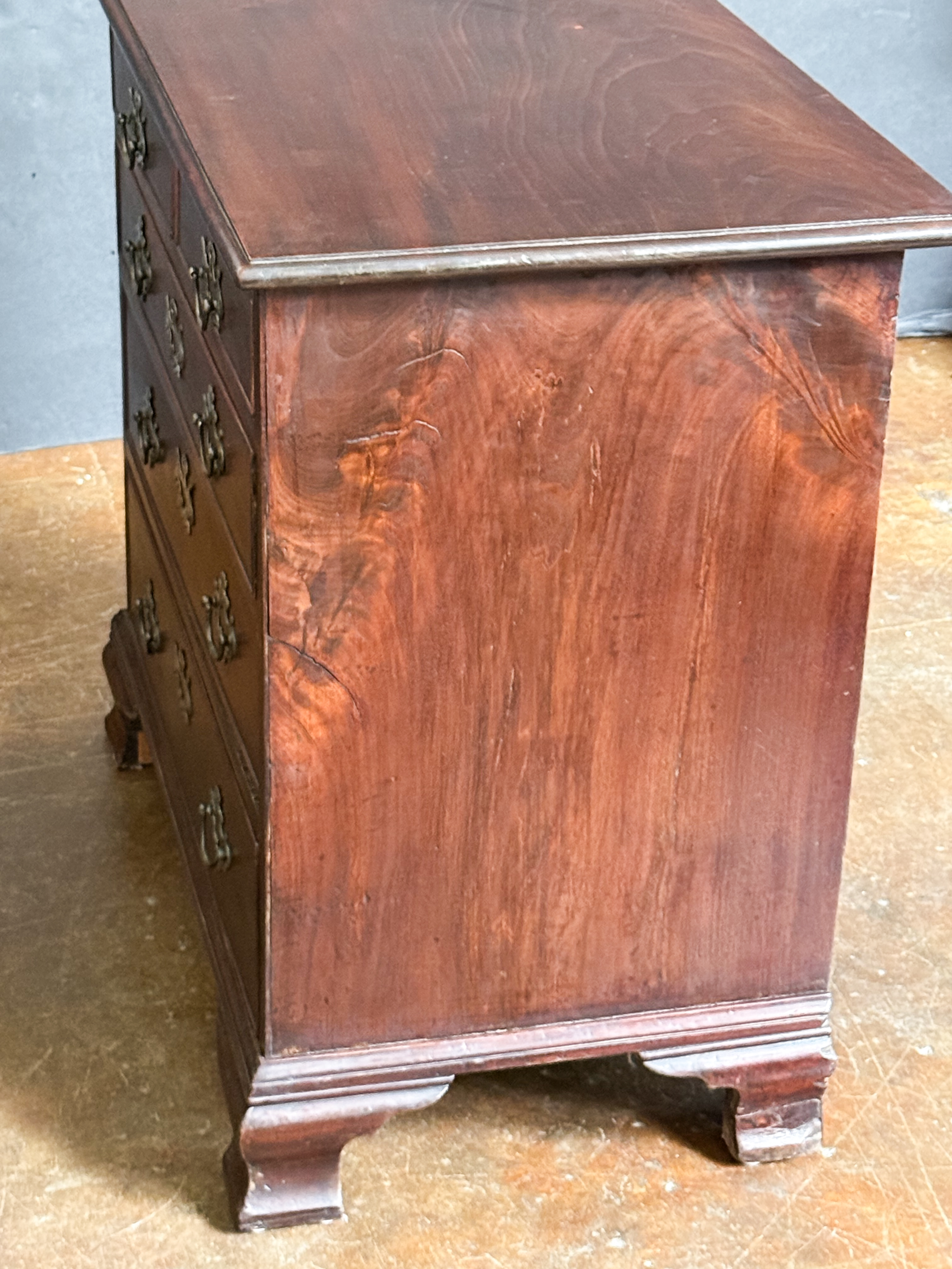 gg245_oak_chest_009_310392736
