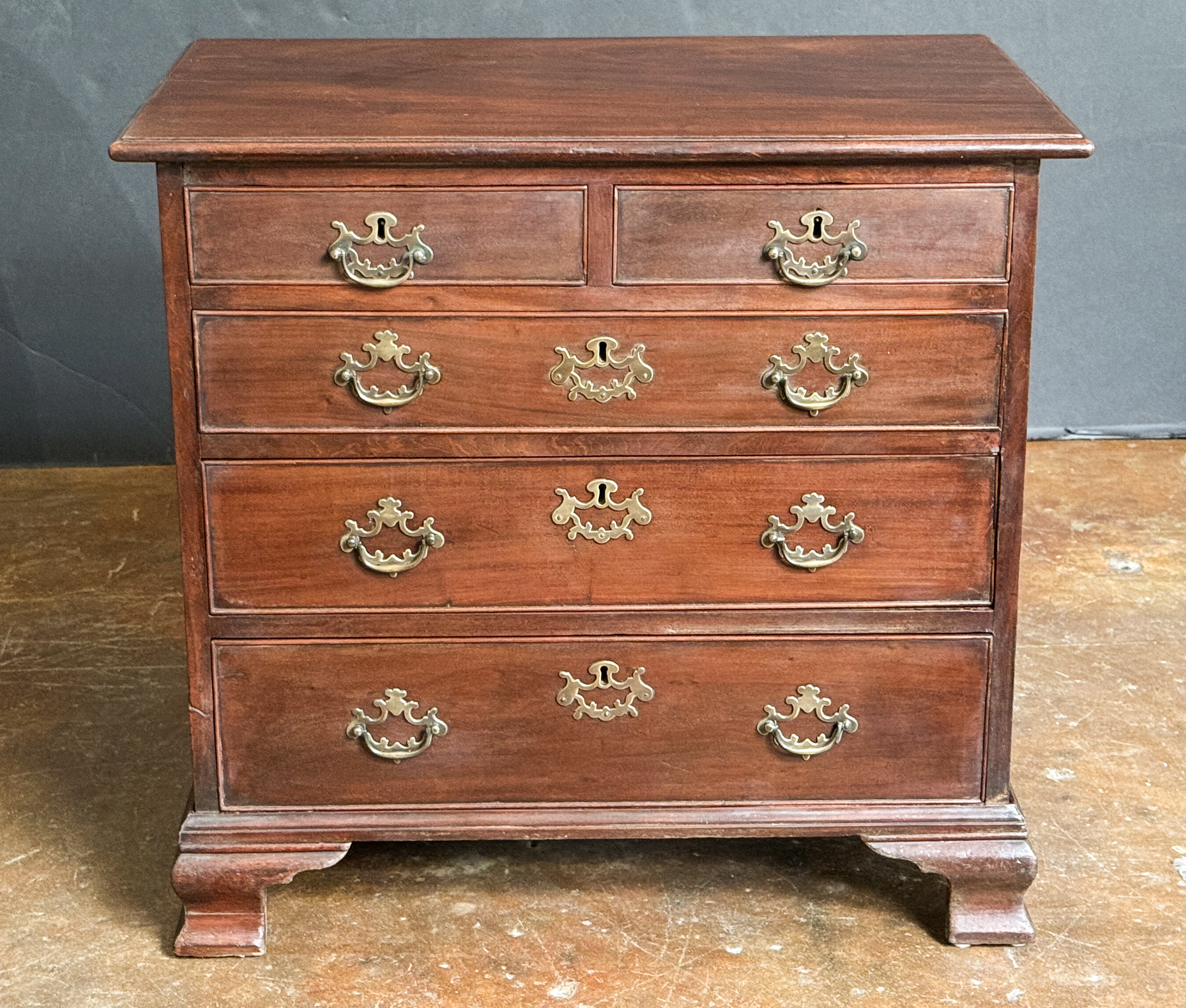 gg245_oak_chest_012_2120999453