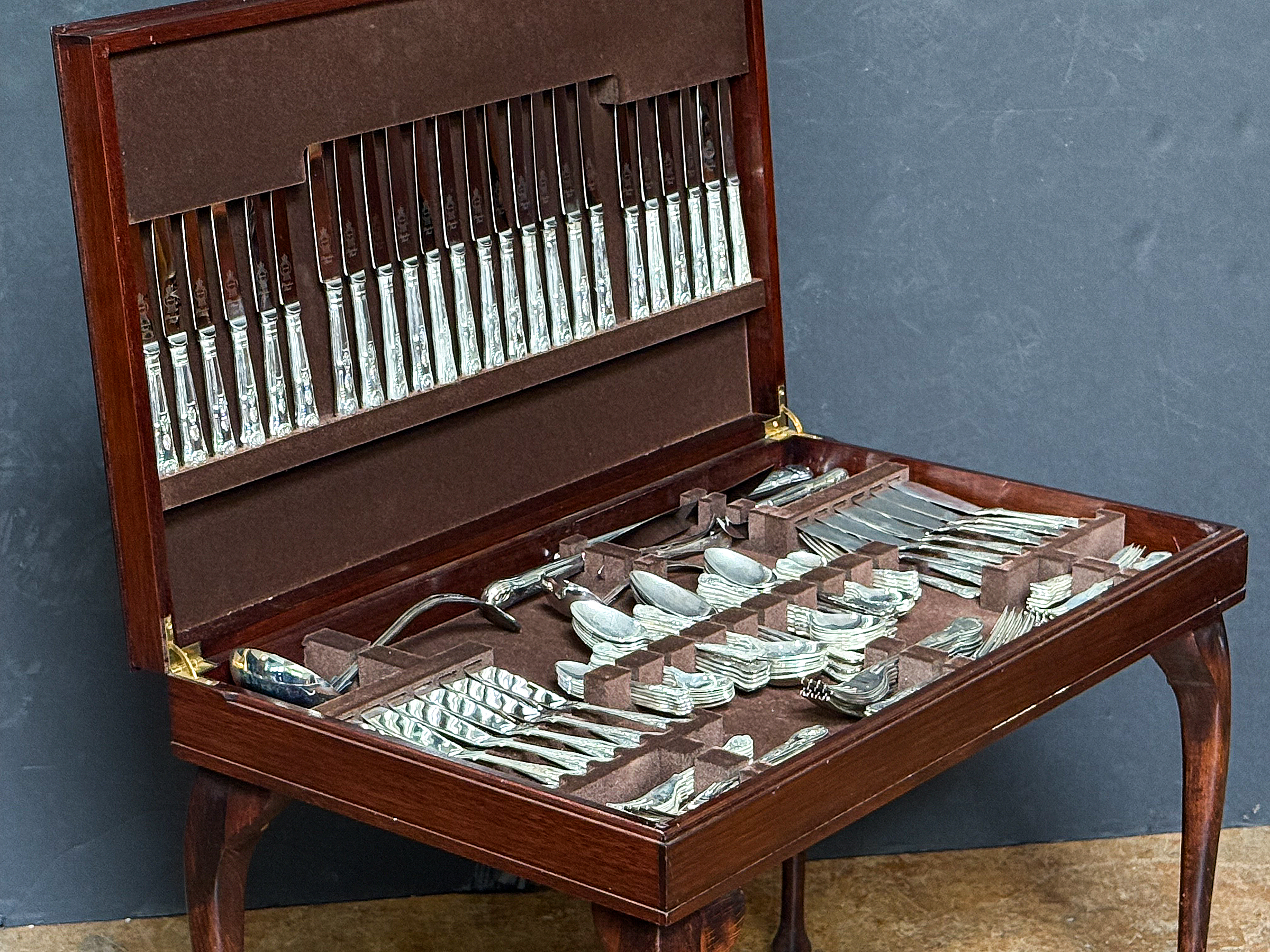 gg247_s_p_canteen_of_cutlery_02