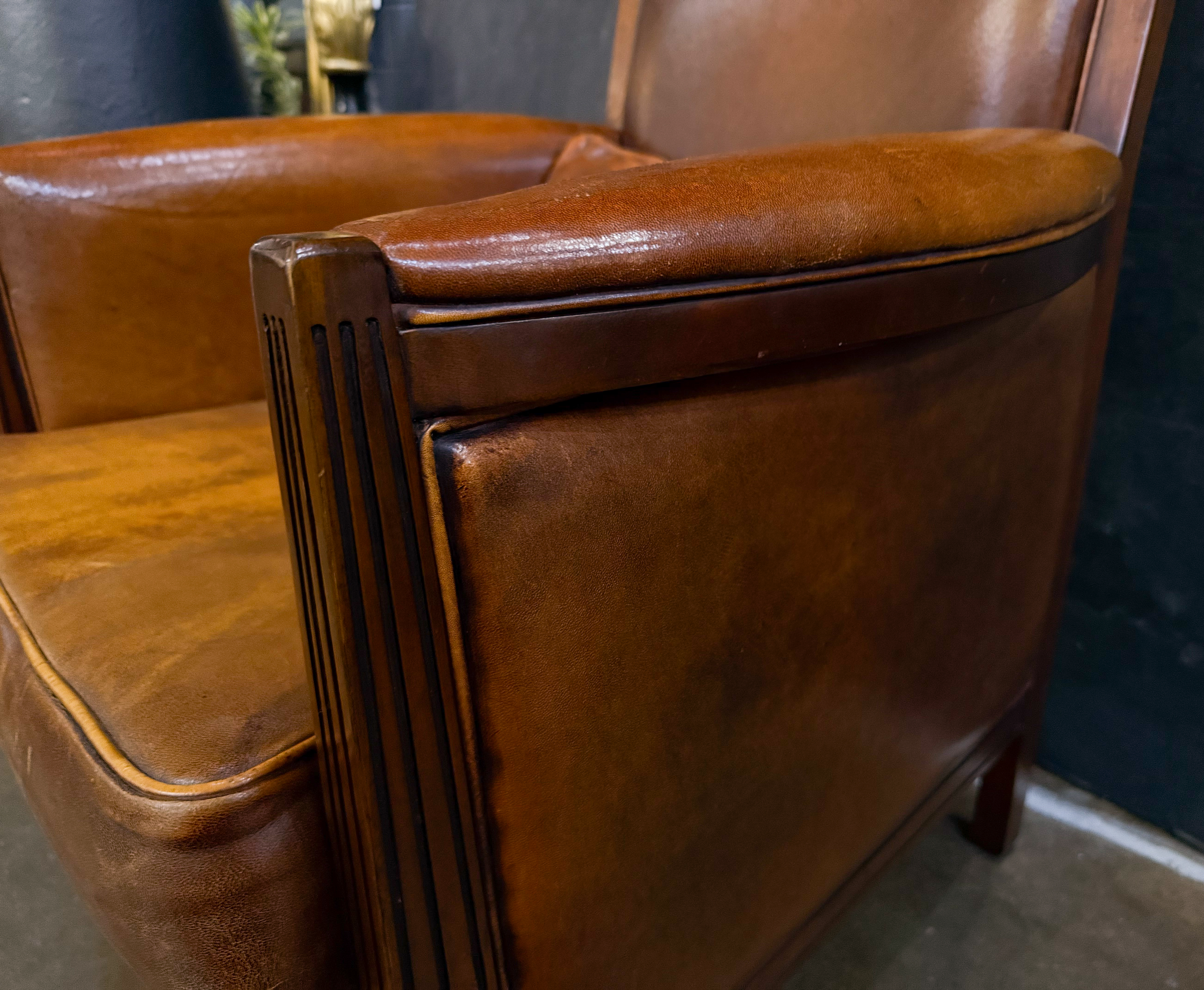 gg254_english_leather_armchair_with_cushion_010