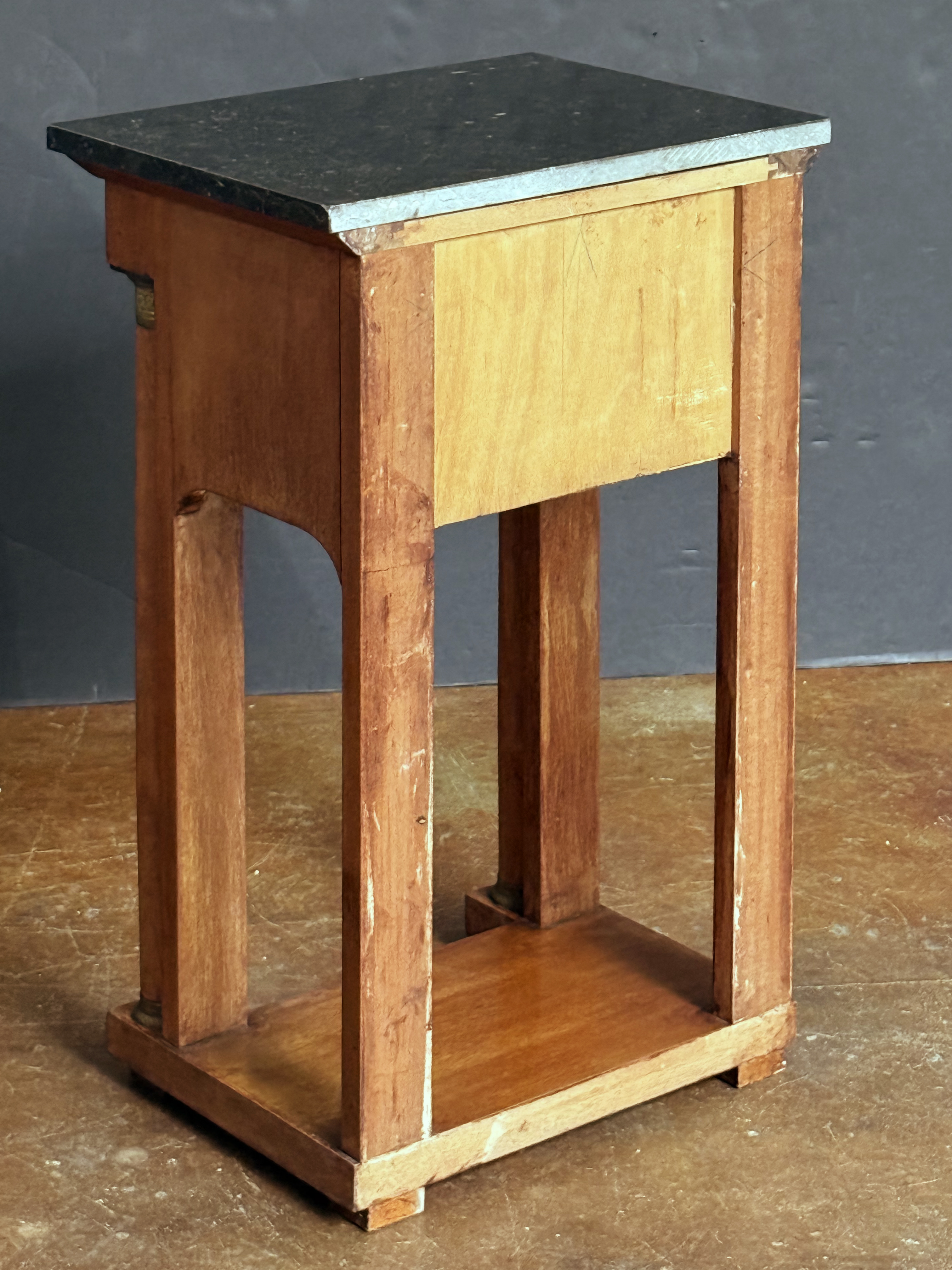 gg306_french_empire_side_table_w_marble_top_7