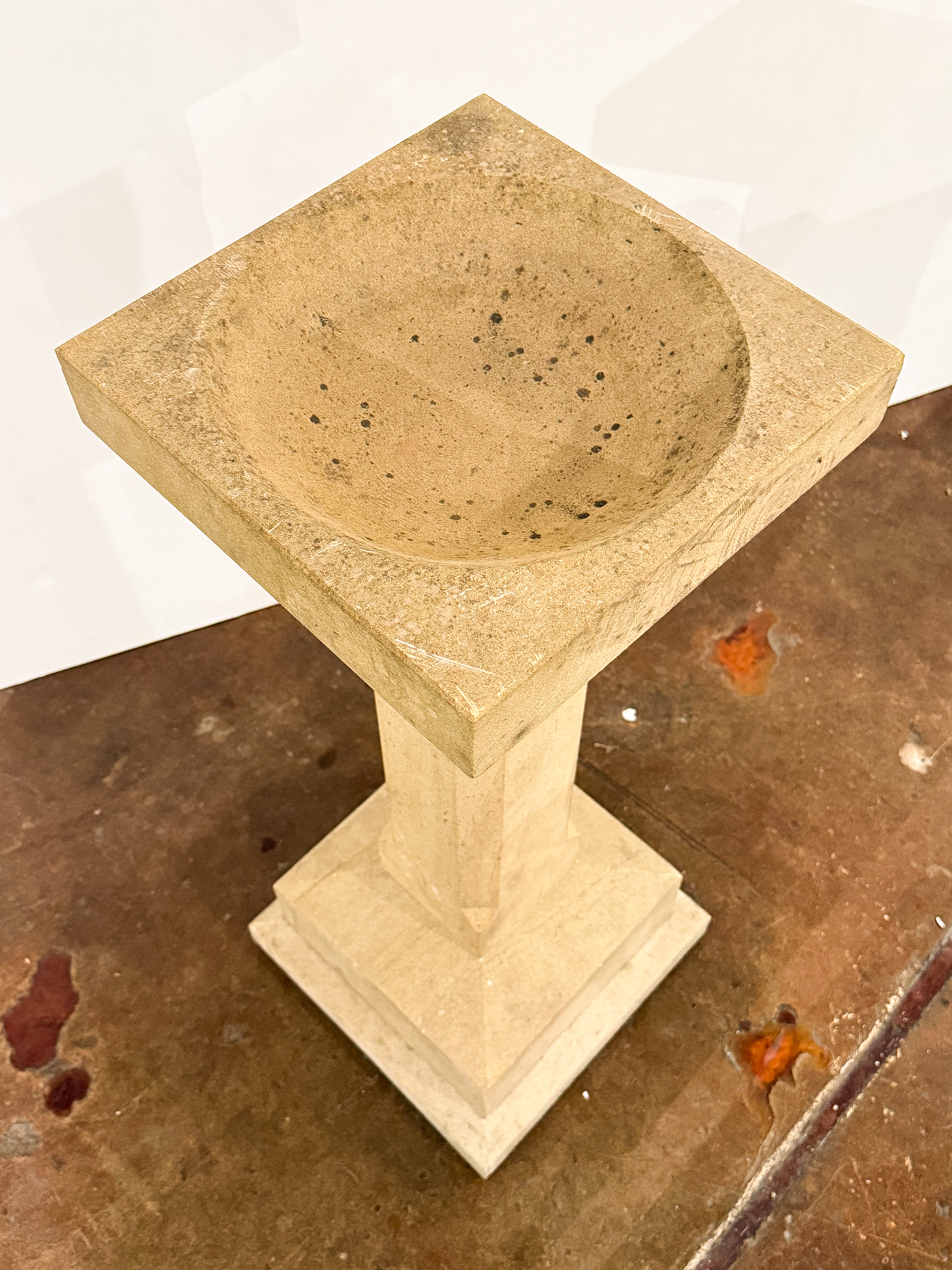 gg508_modernist_stone_bird_bath_002