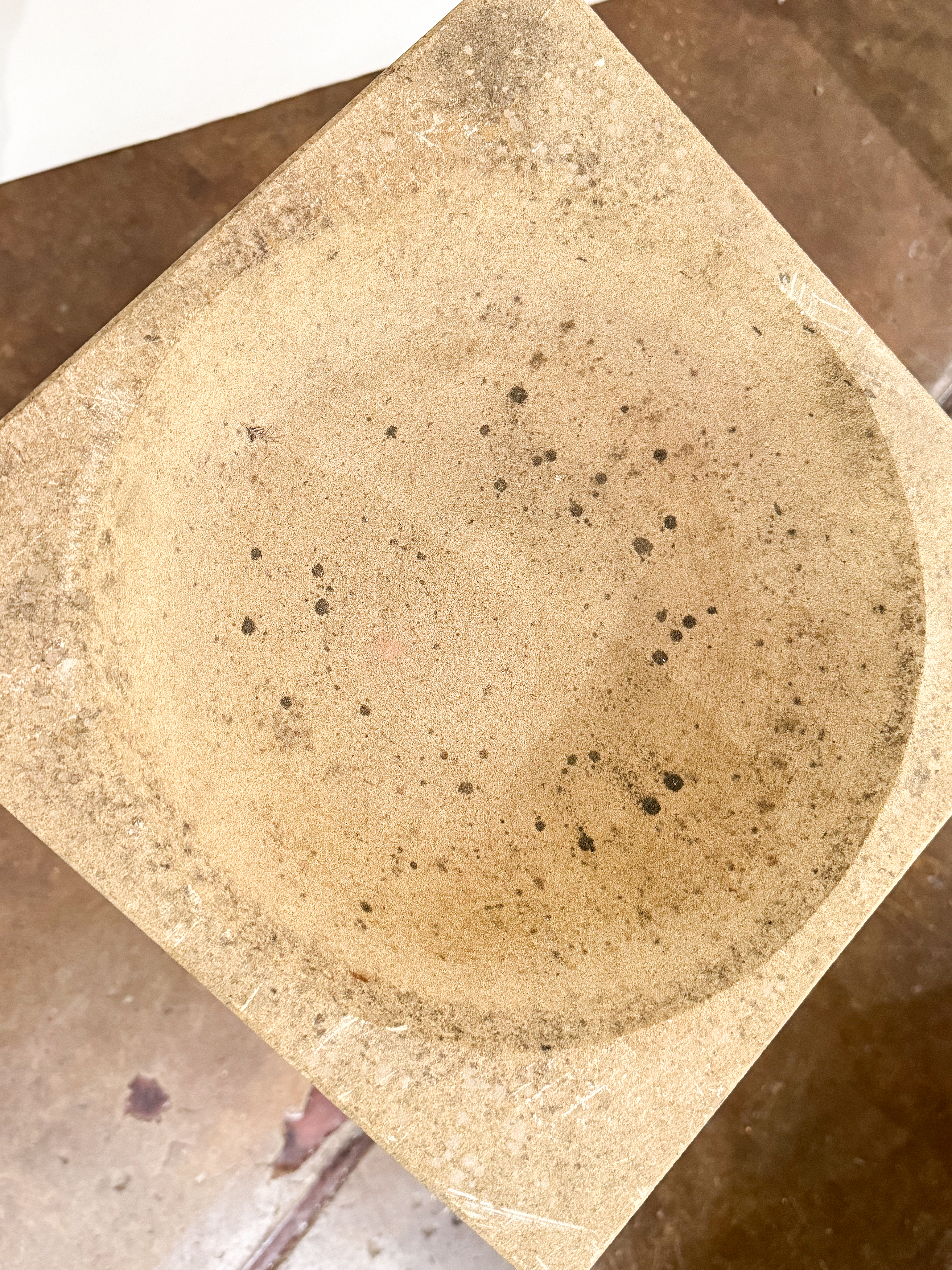 gg508_modernist_stone_bird_bath_003