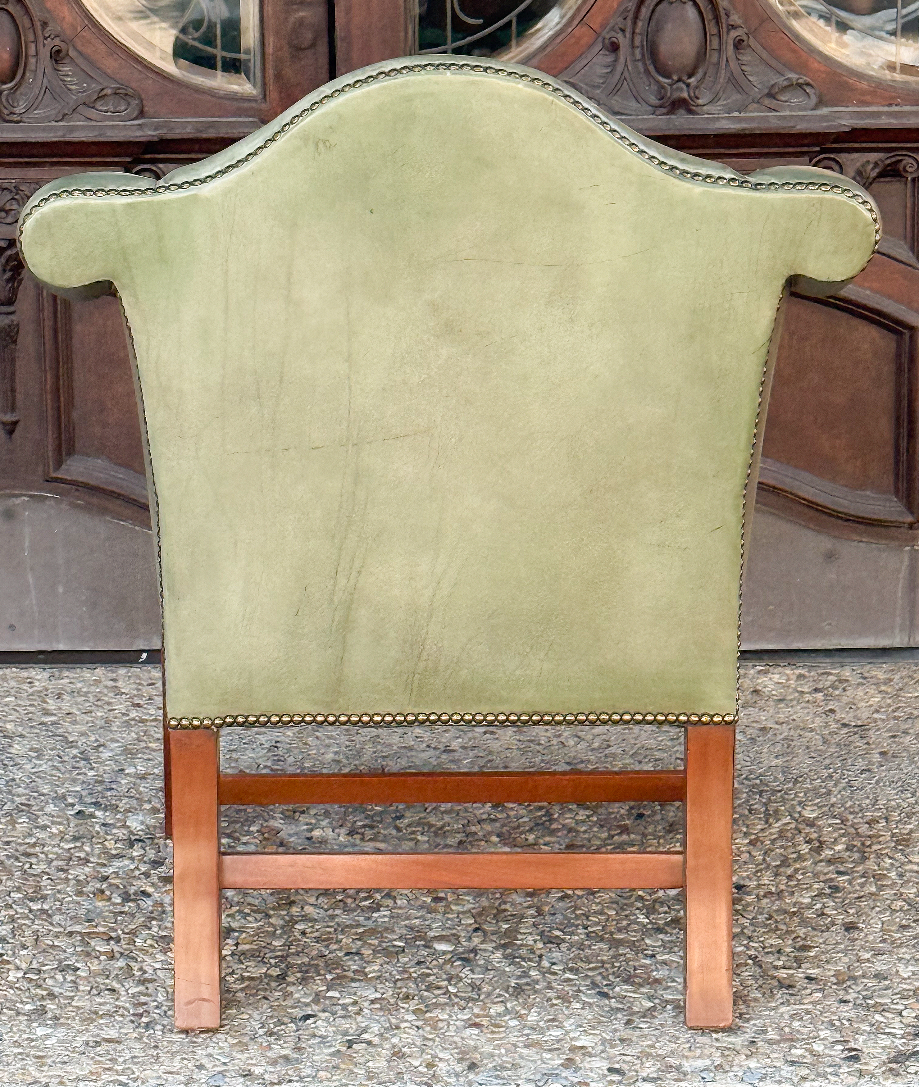 gg575_green_leather_armchair_012